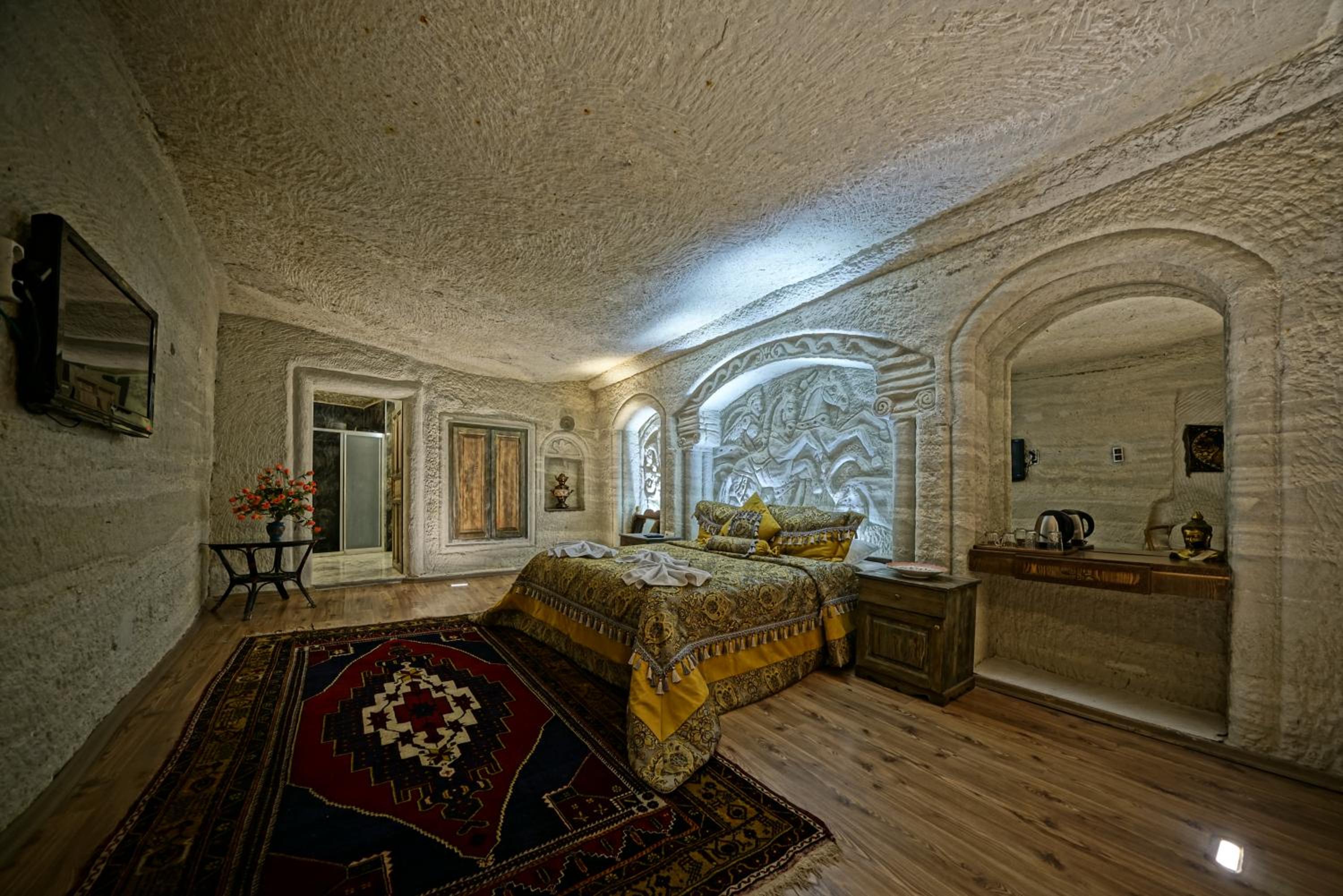 Deluxe Cave Room - Photo 62