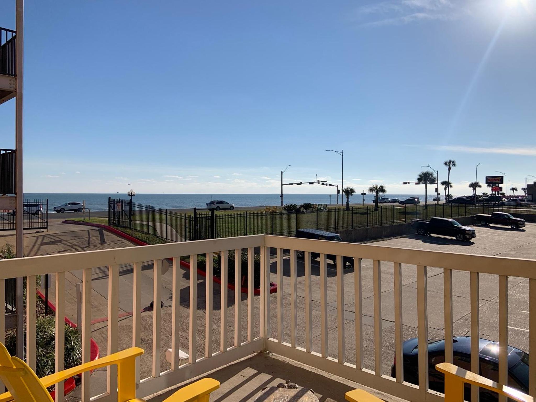 Apartment with Sea View photo 2