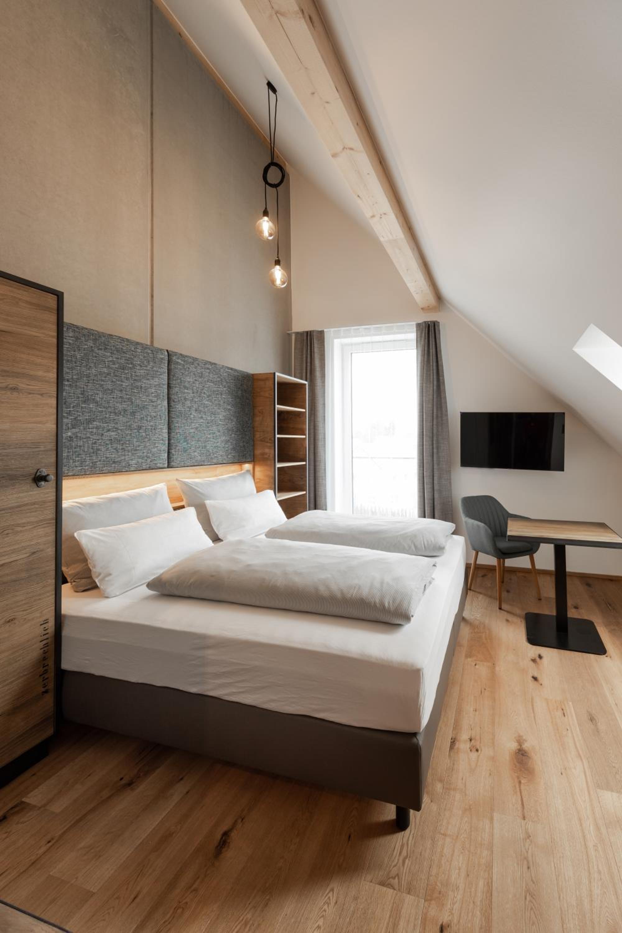 Double Room - Photo 1