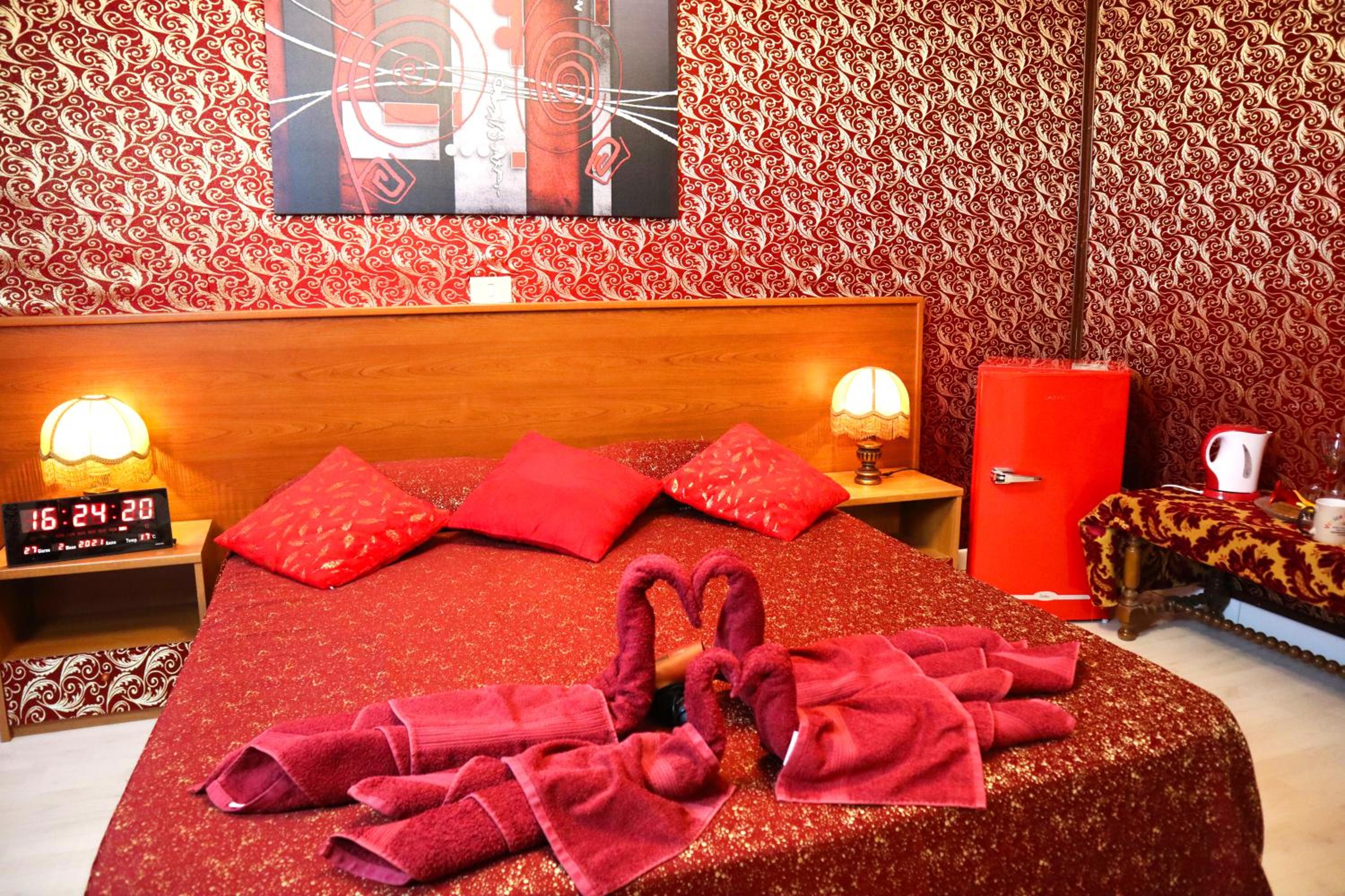Double Room with Shared Bathroom photo 1