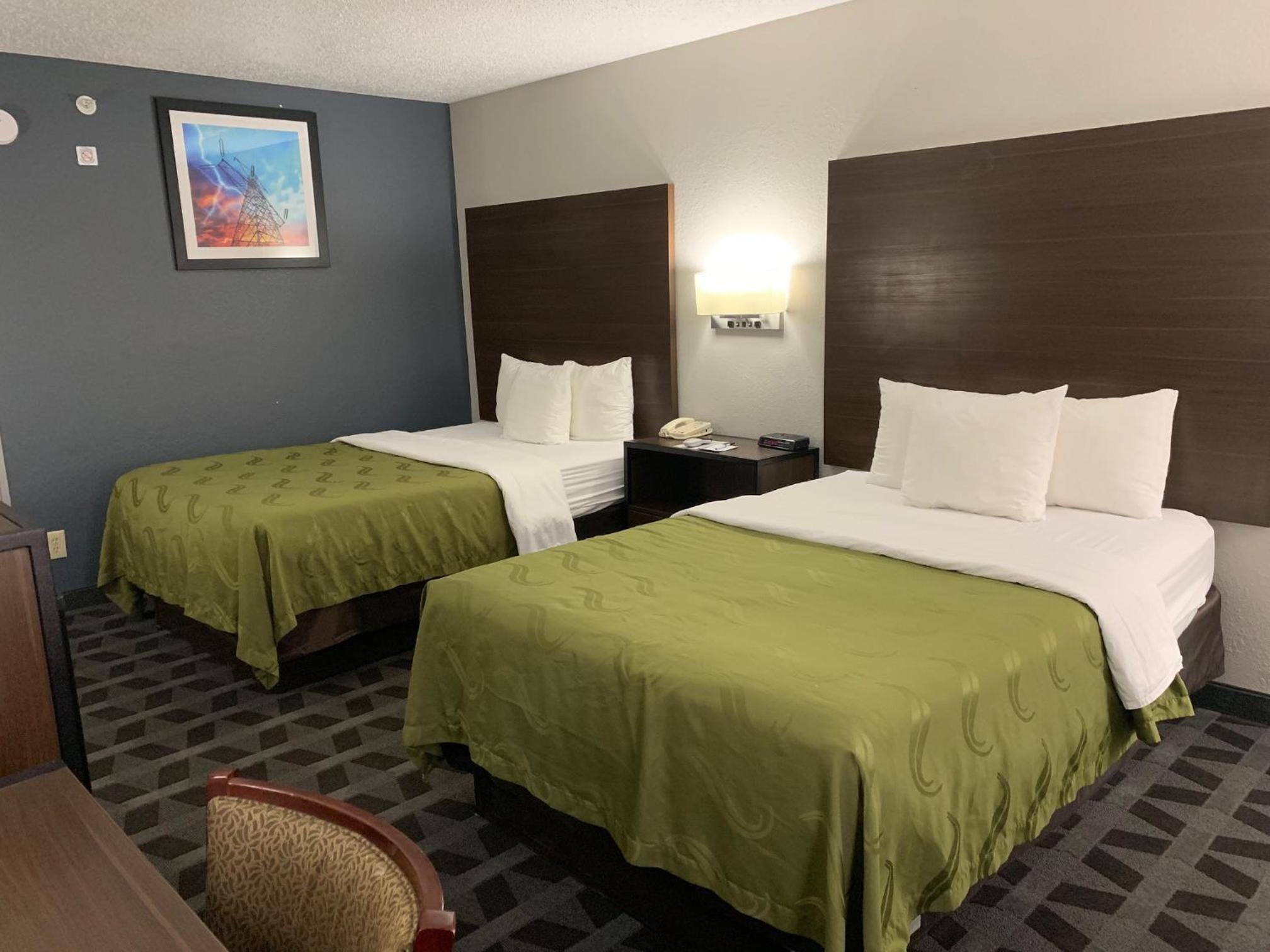 Queen Suite with Two Queen Beds and Sofa Bed - Accessible/Non-Smoking photo 3
