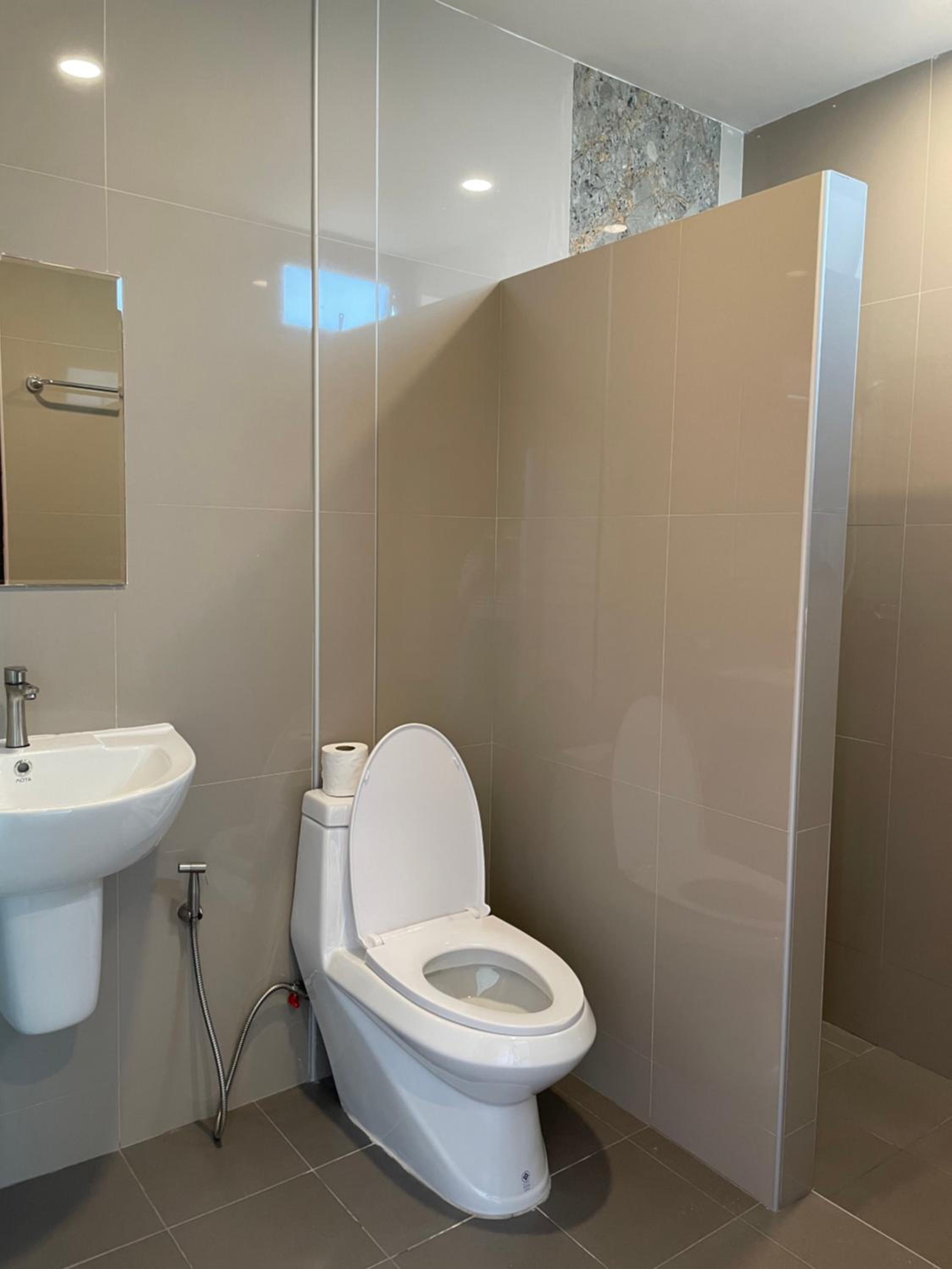 Standard Twin Room - Photo 3