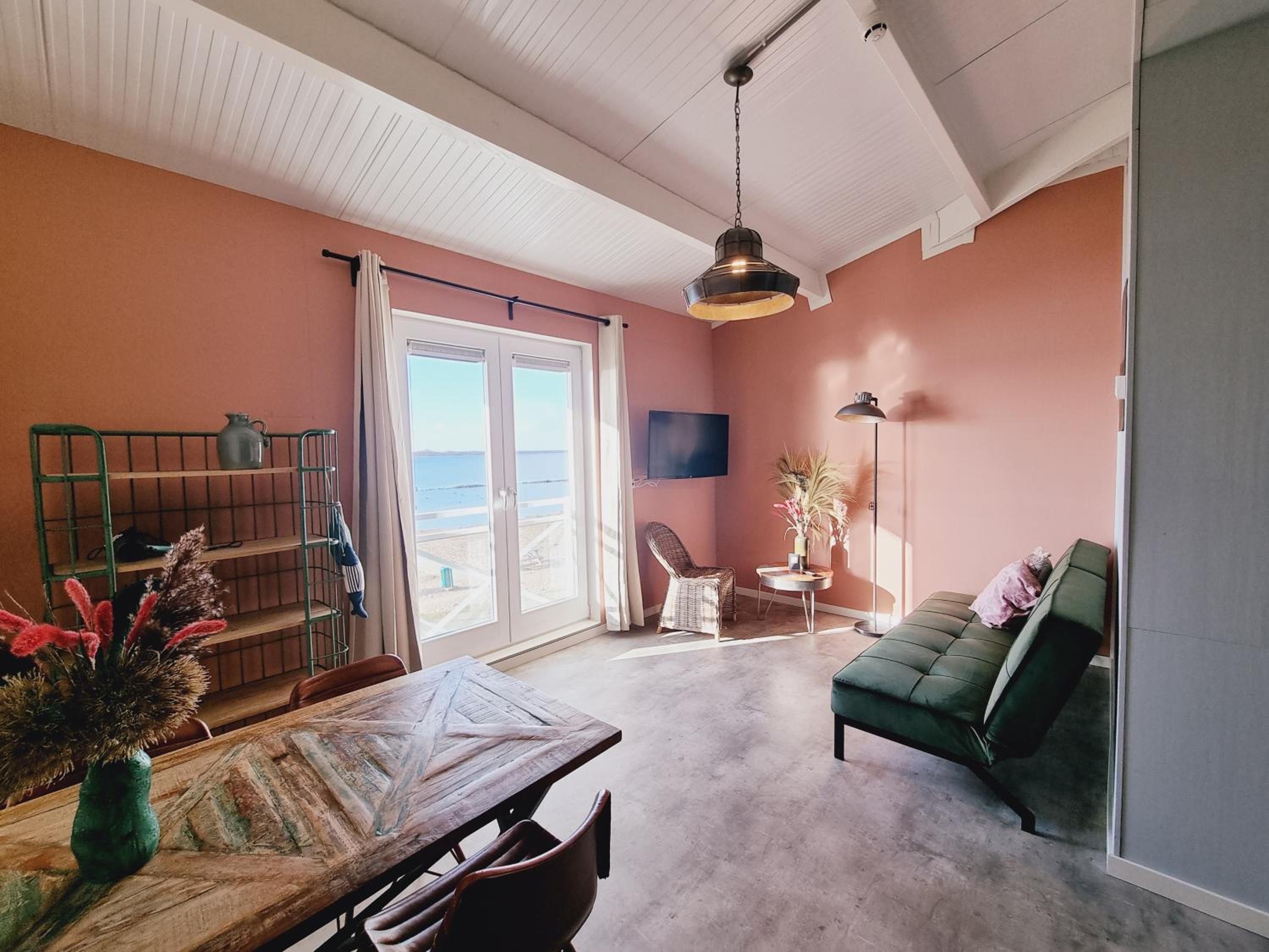 Suite with Lake View
