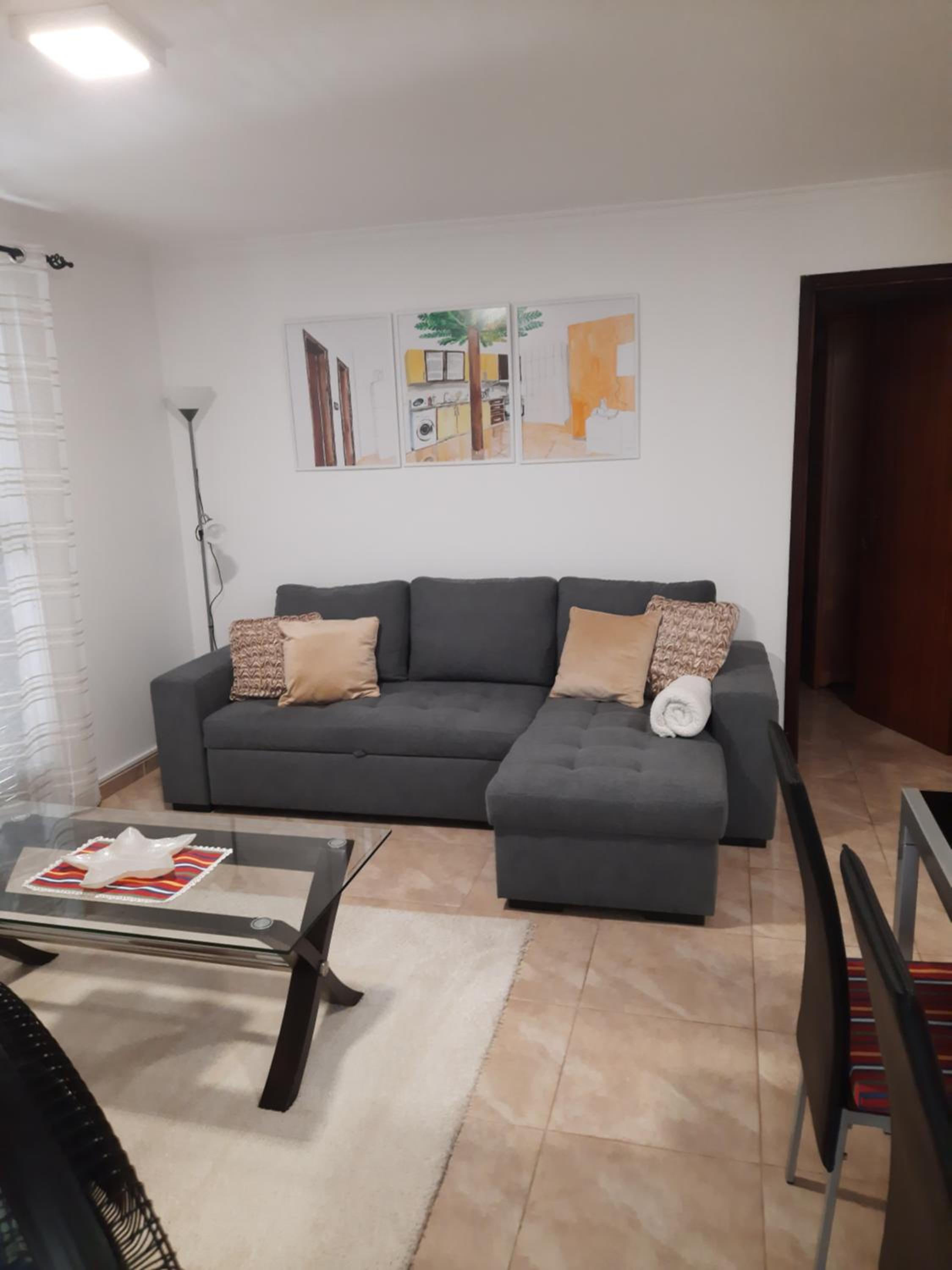 One-Bedroom House photo 1