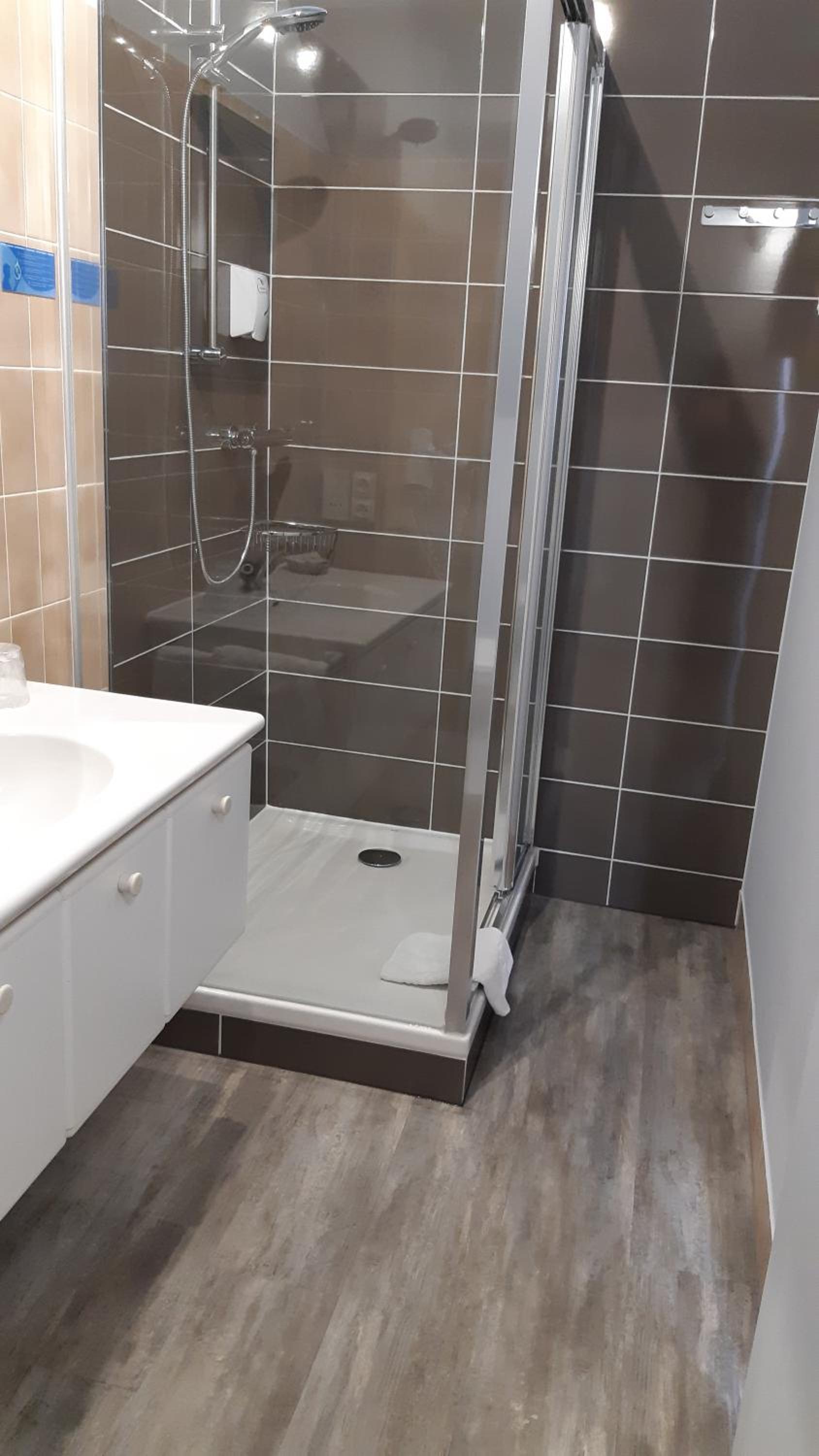 Comfort Room photo 2