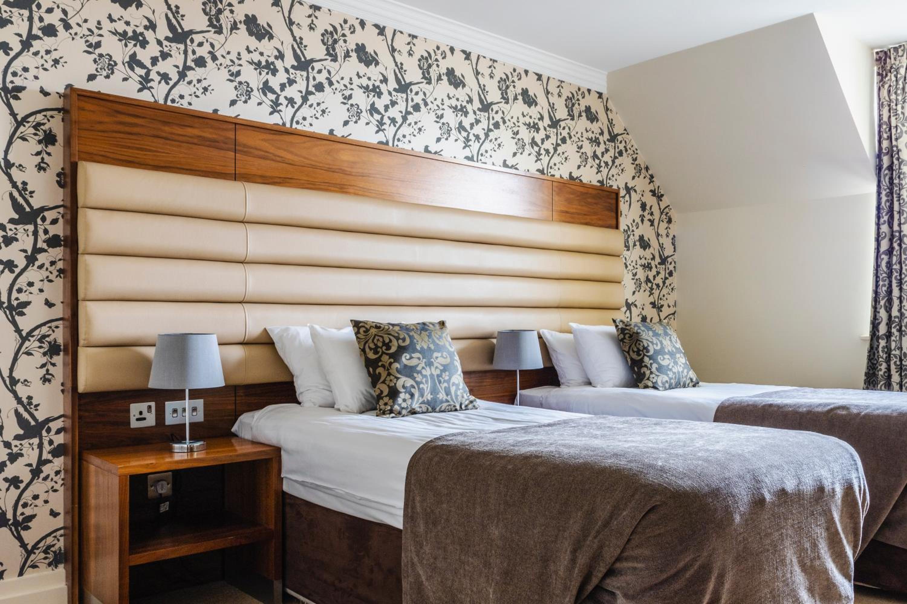 Twin Room - Photo 1