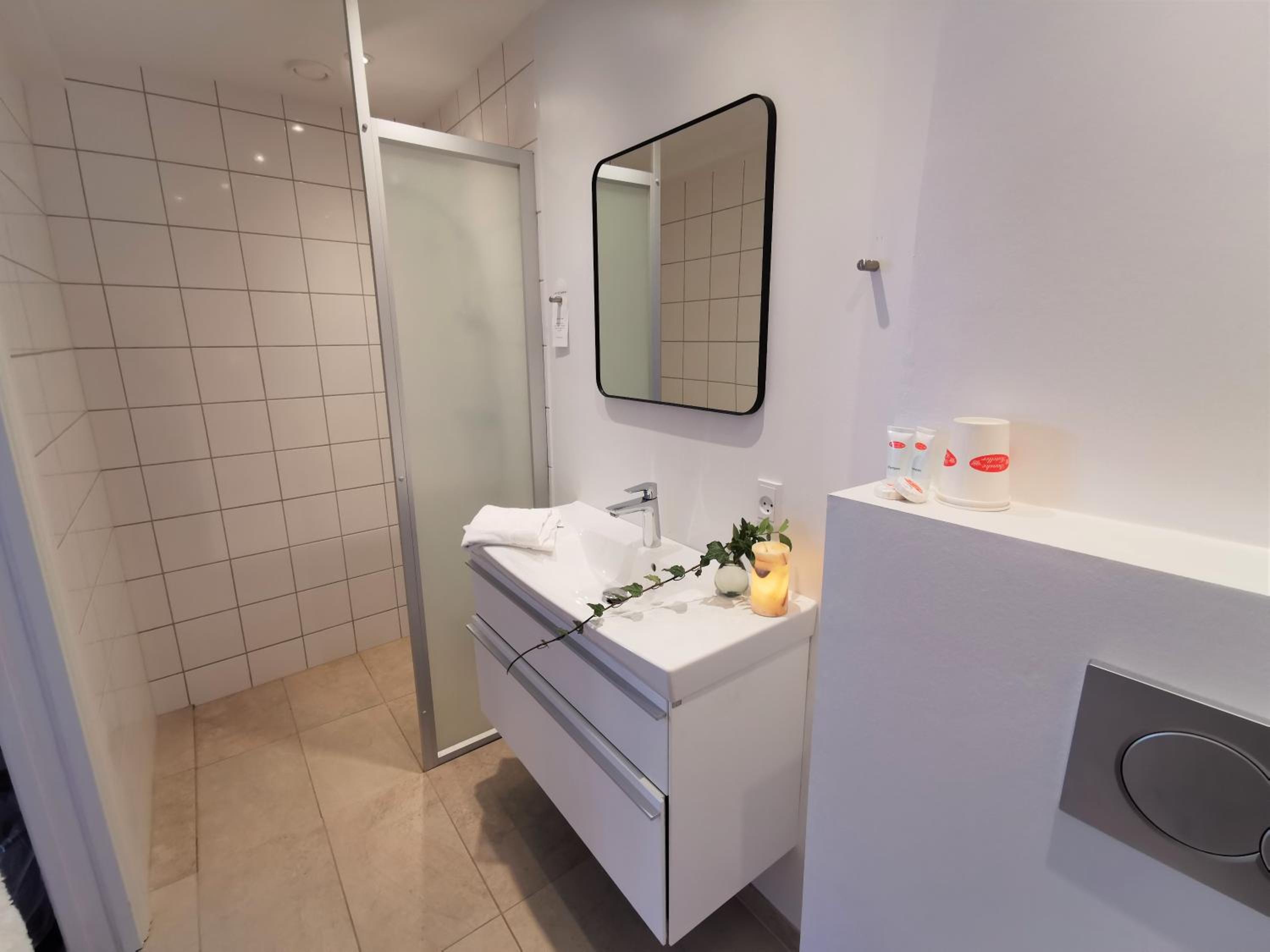 Double Room - Annex - Photo 17