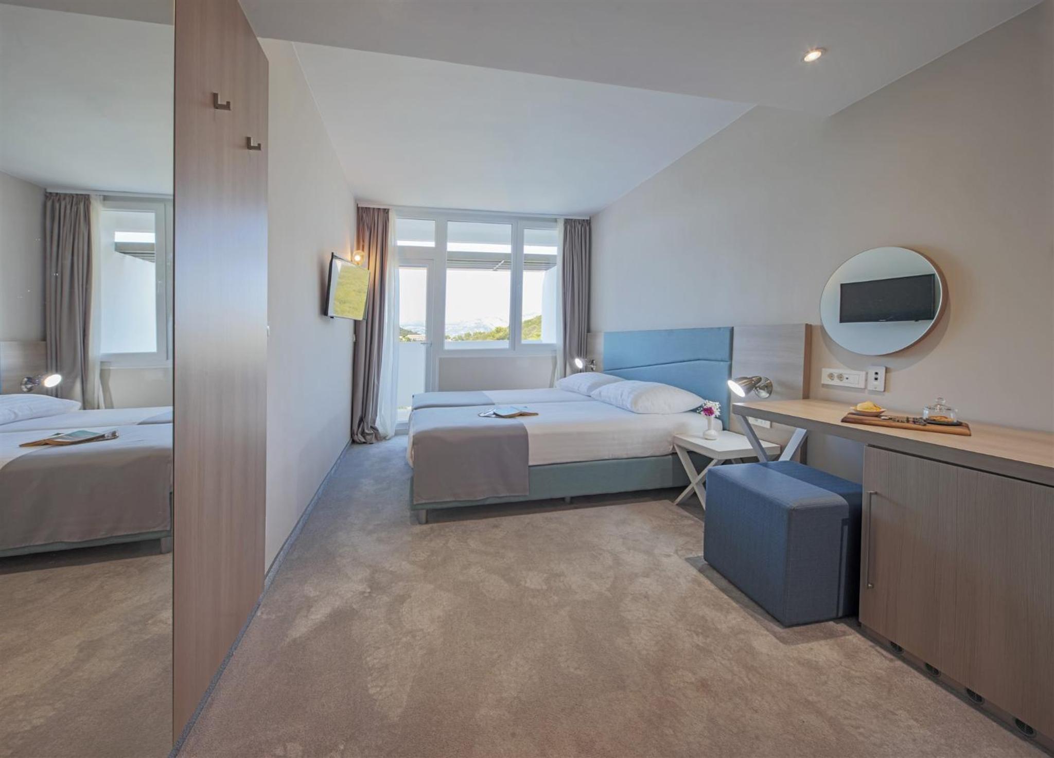 Comfort Twin Room with Balcony