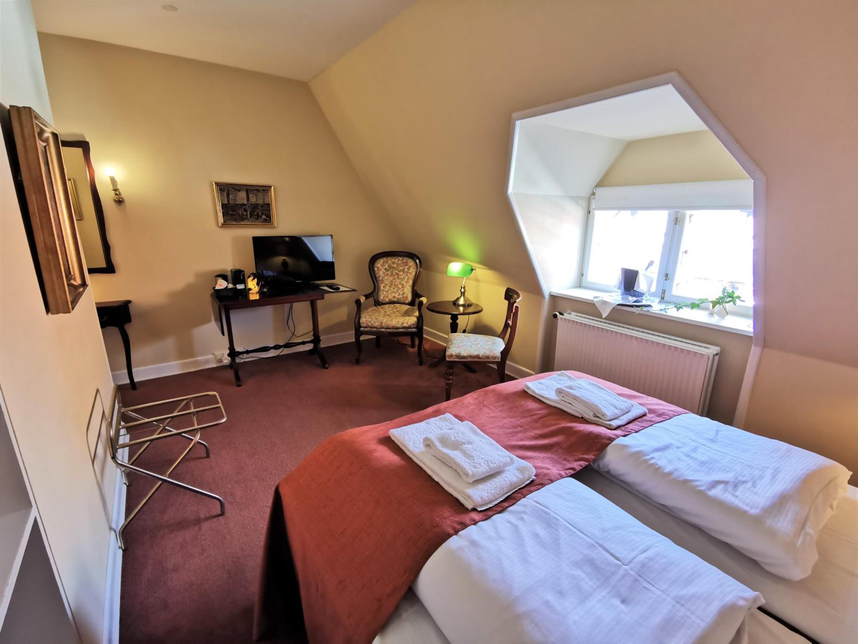 Double or Twin Room with view to pedestrian street of Ribe the  - Photo 10