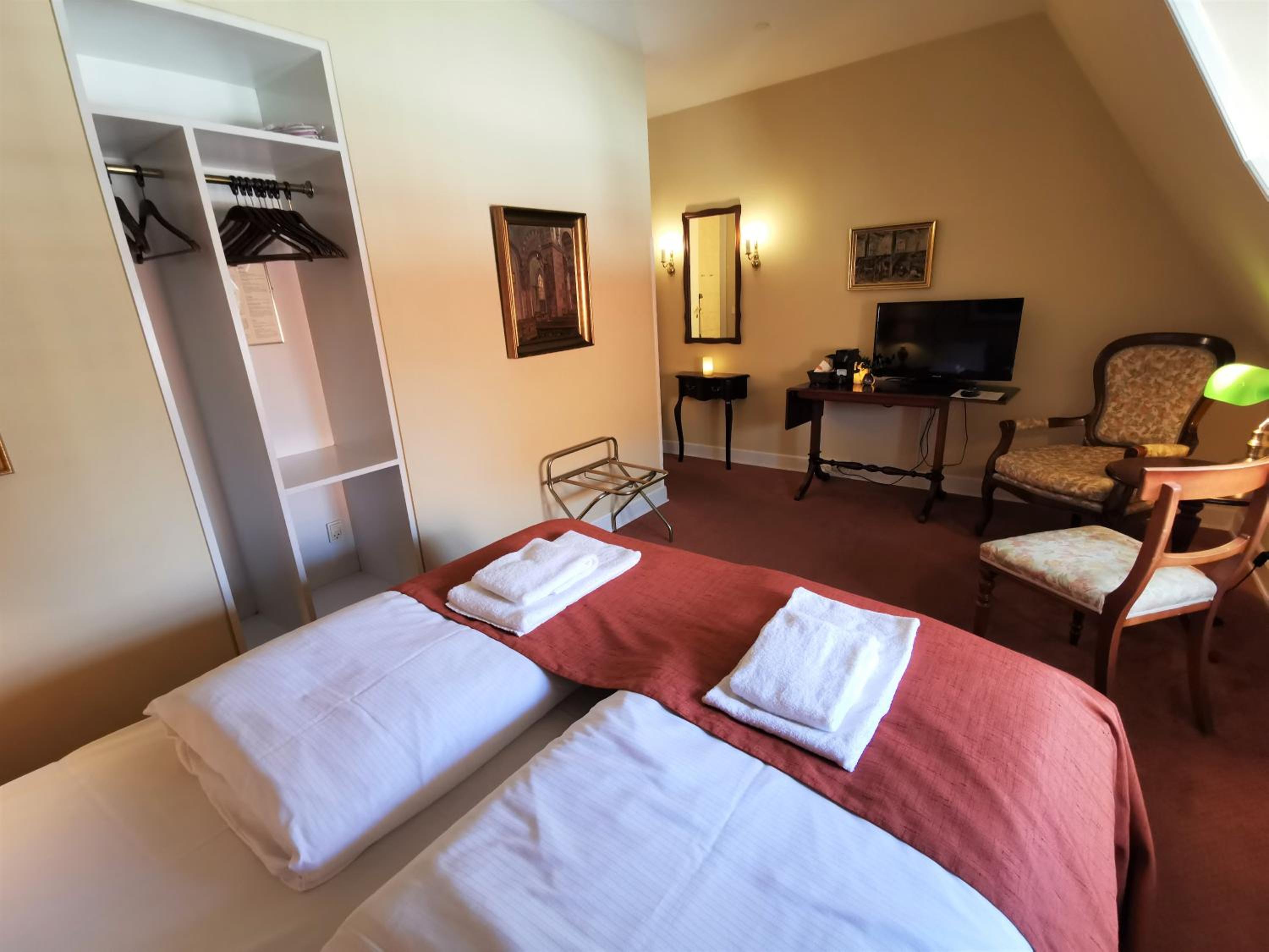 Double or Twin Room with view to pedestrian street of Ribe the  - Photo 11