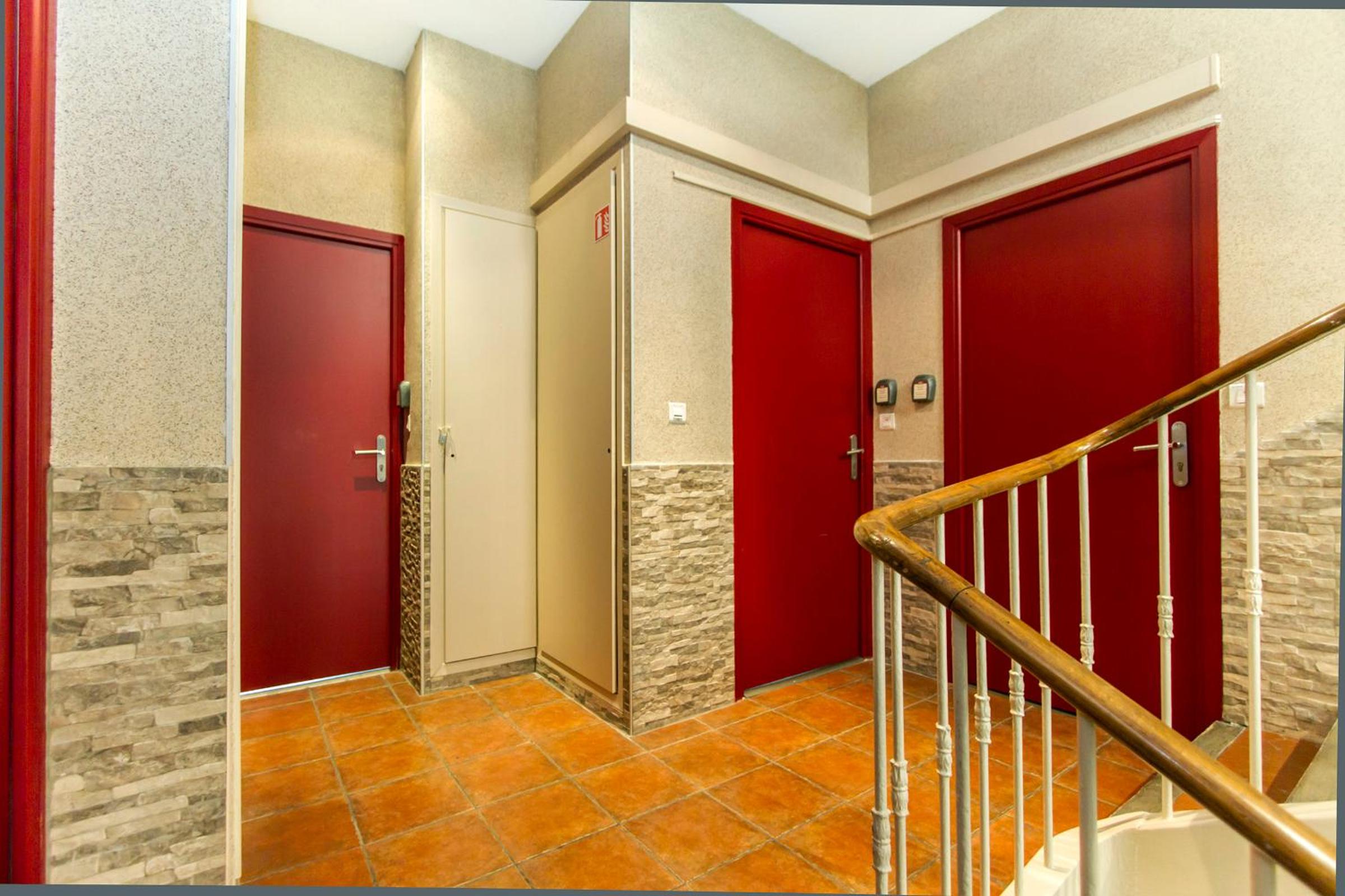 One-Bedroom Apartment (4 Adults) - Photo 18