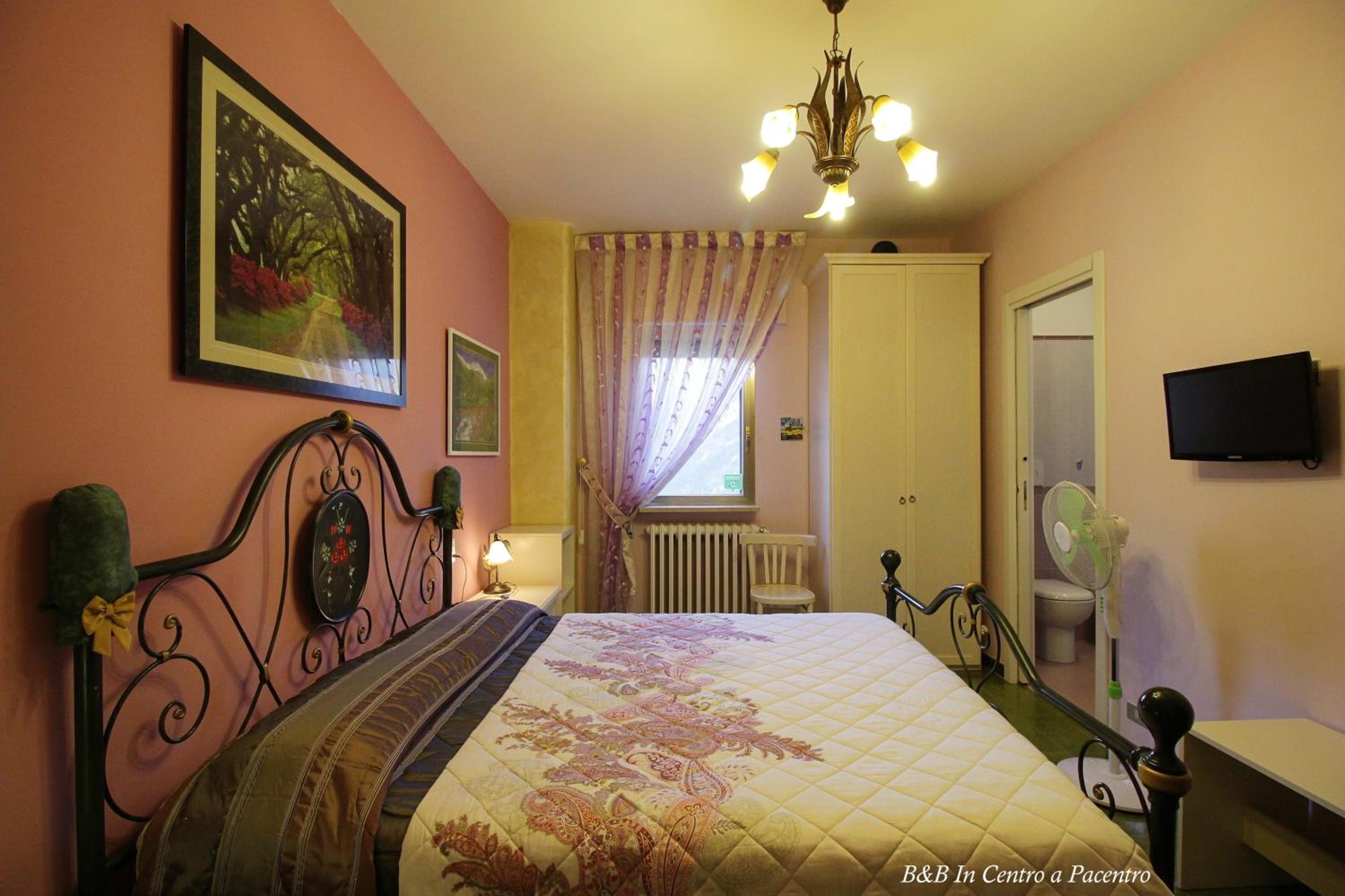 Double Room with Mountain View