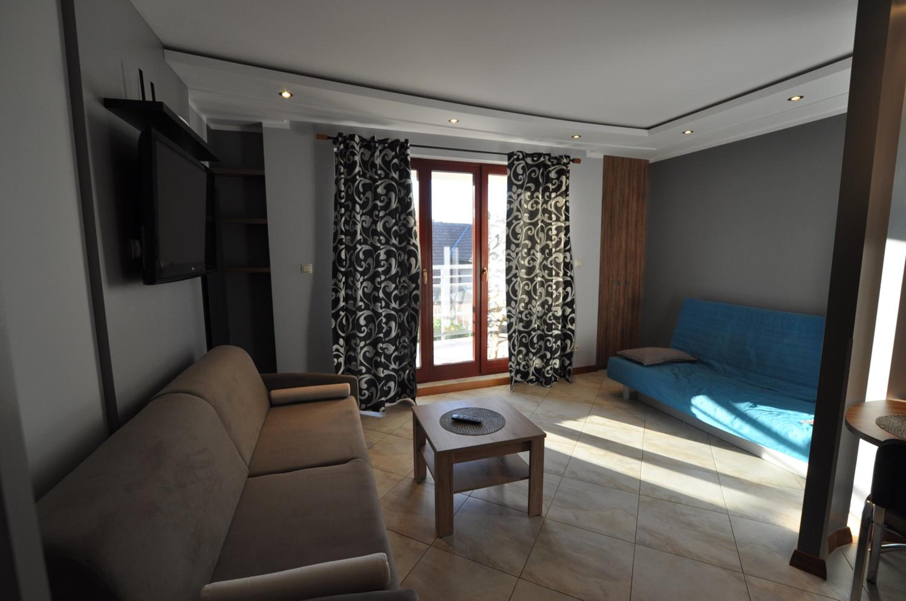 Apartment photo 2