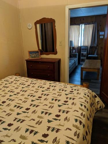 Queen Suite - Photo 4
