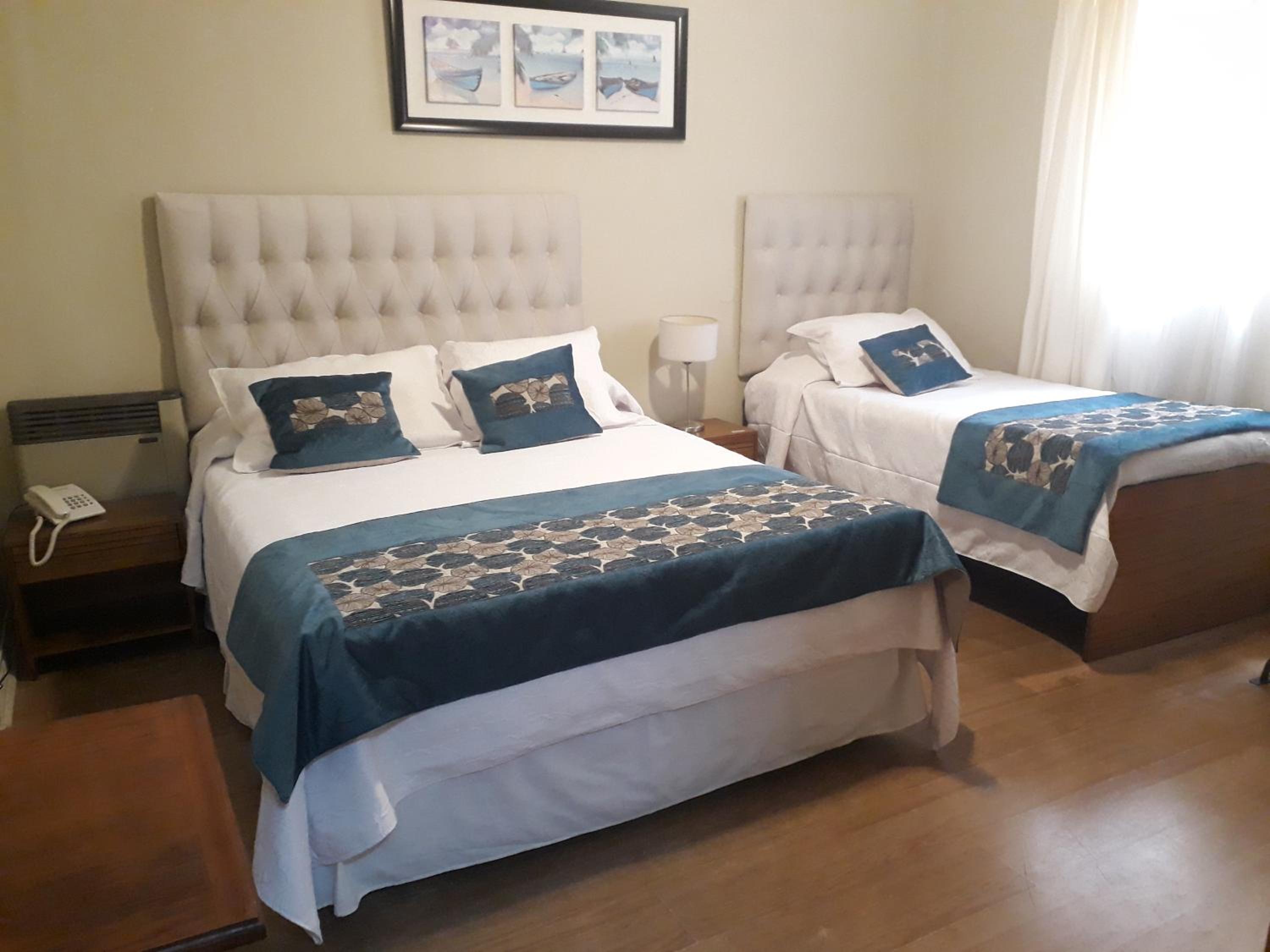 Double Room with Extra Bed photo 1