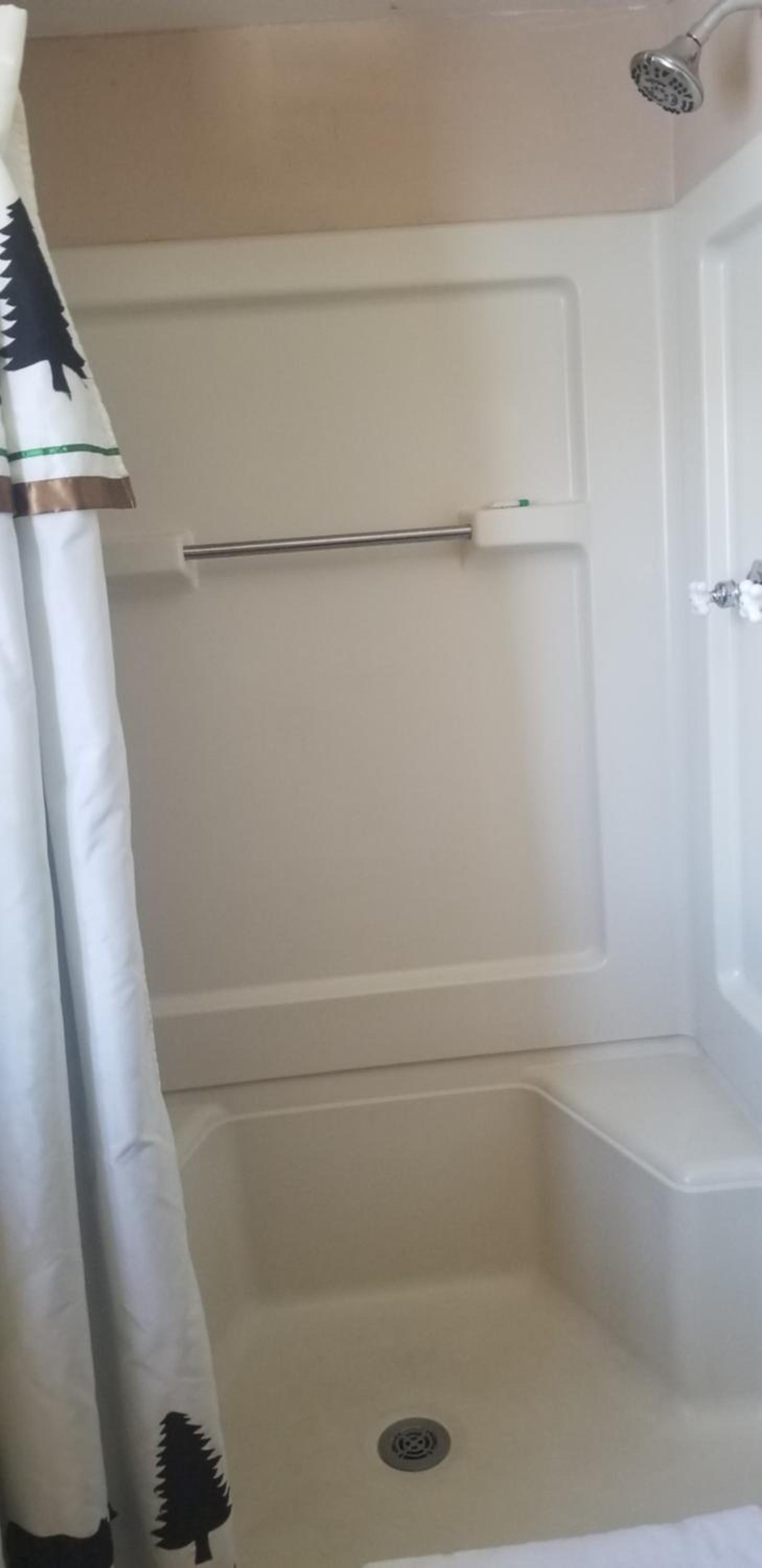 Two-Bedroom Suite - Photo 6