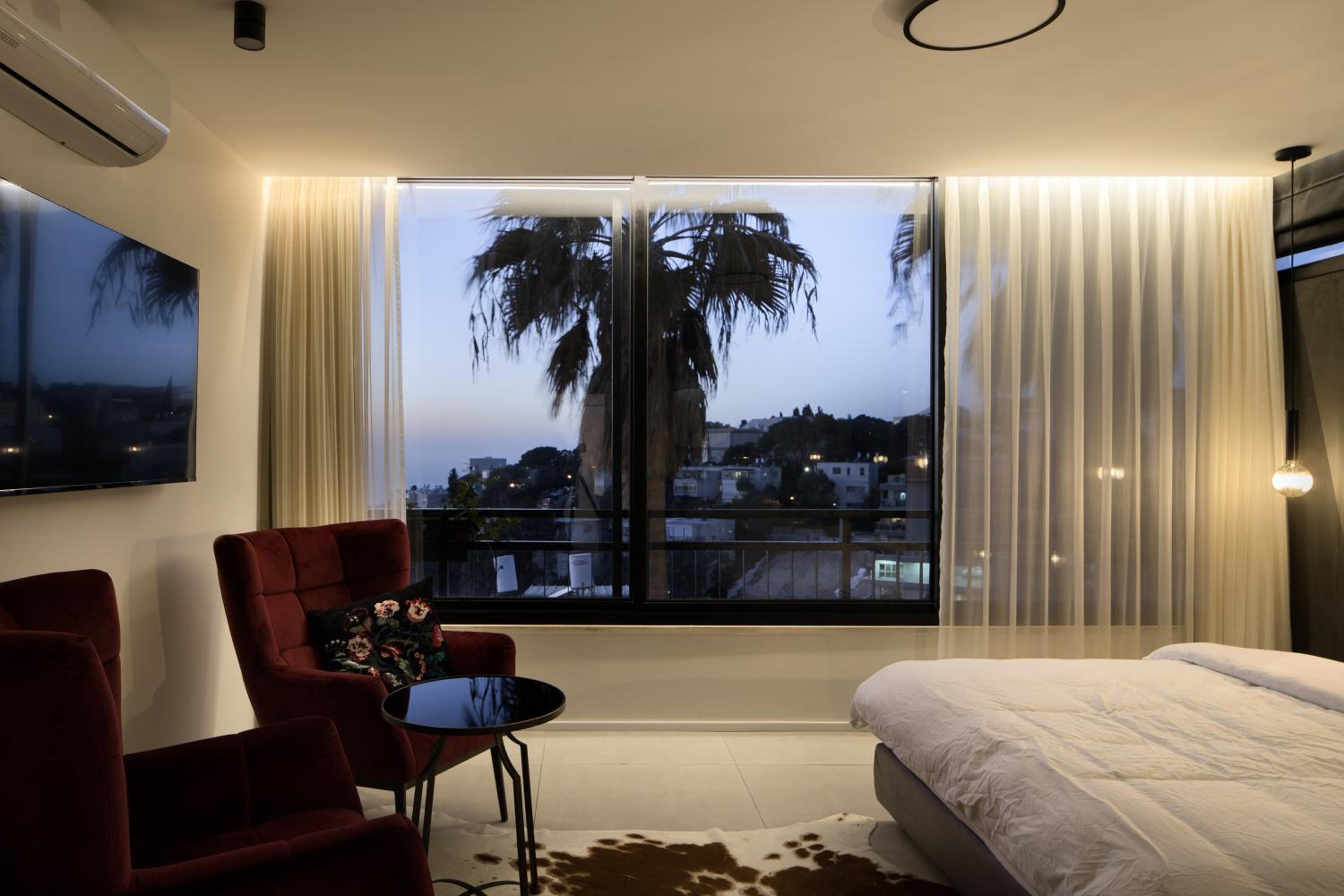 King Suite with Sea View - Photo 10