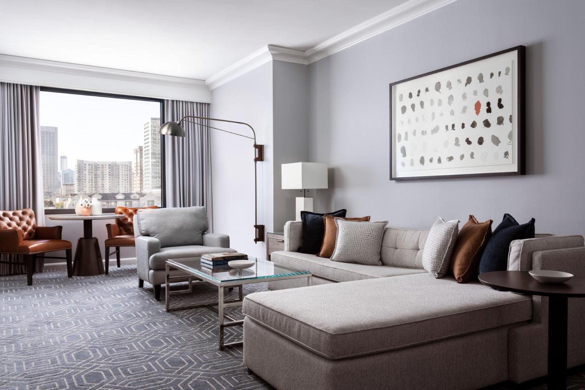 One-Bedroom King Suite