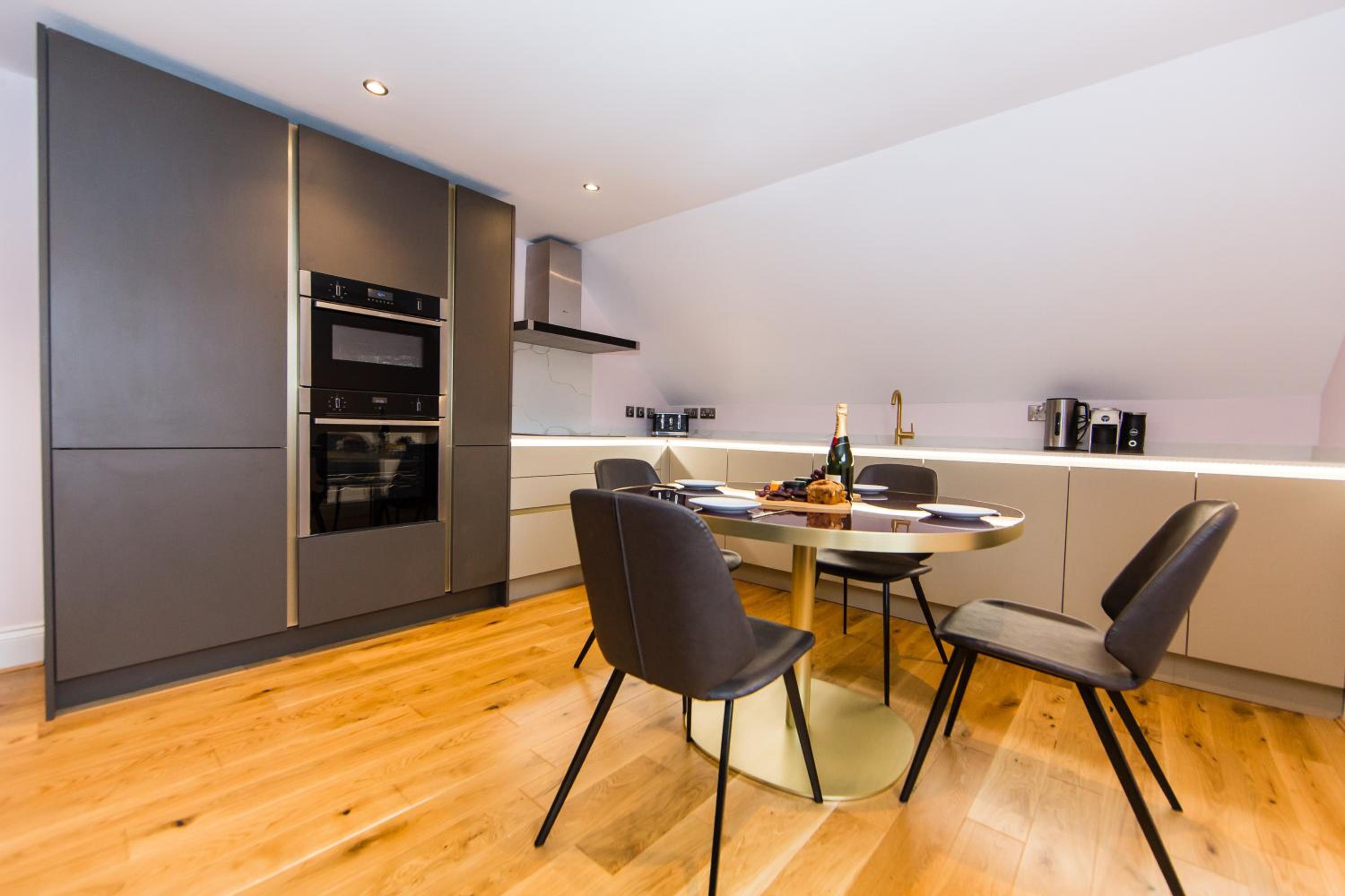 The Penthouse Suite photo 2