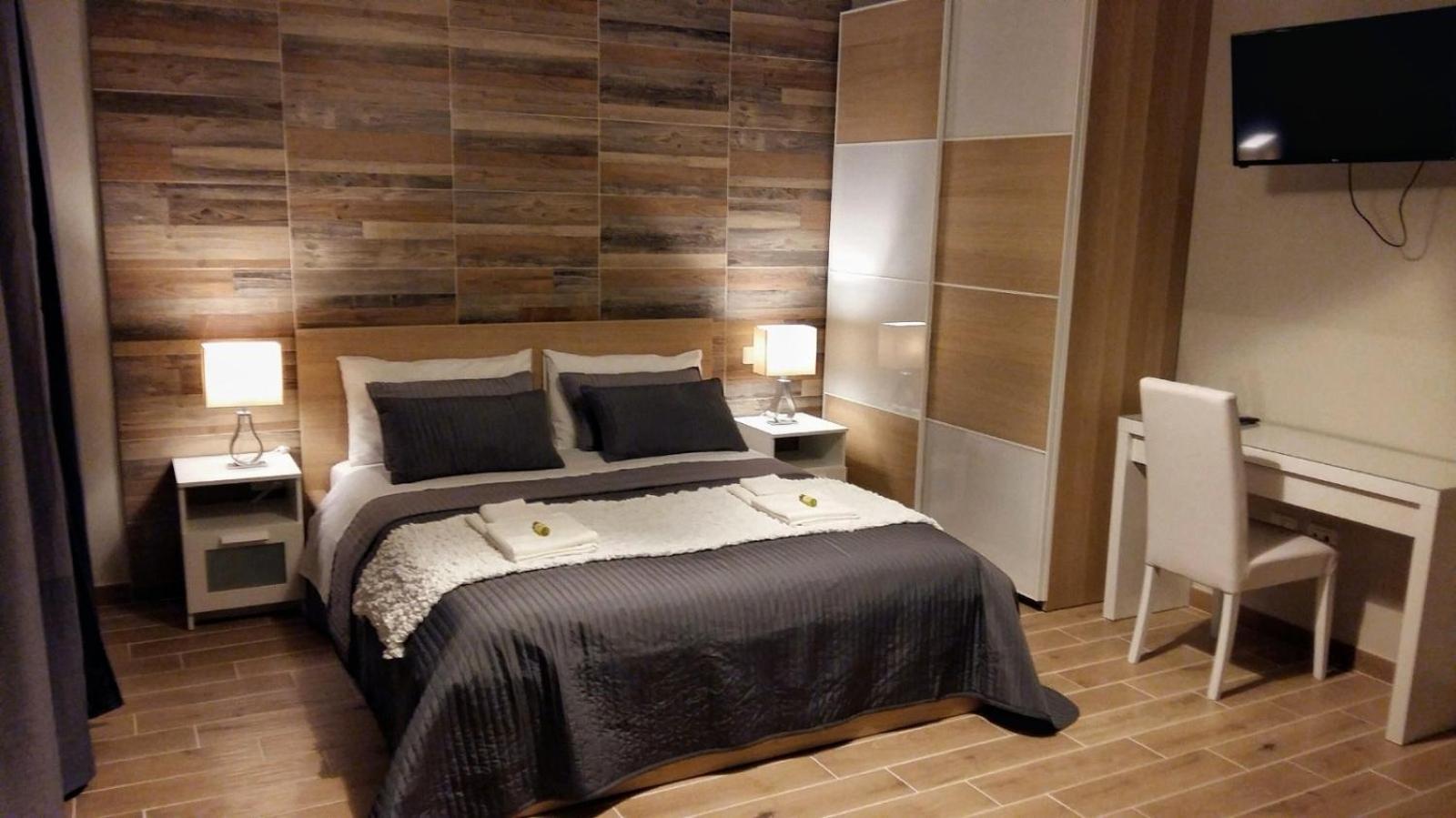 Triple Room with Private Bathroom photo 2