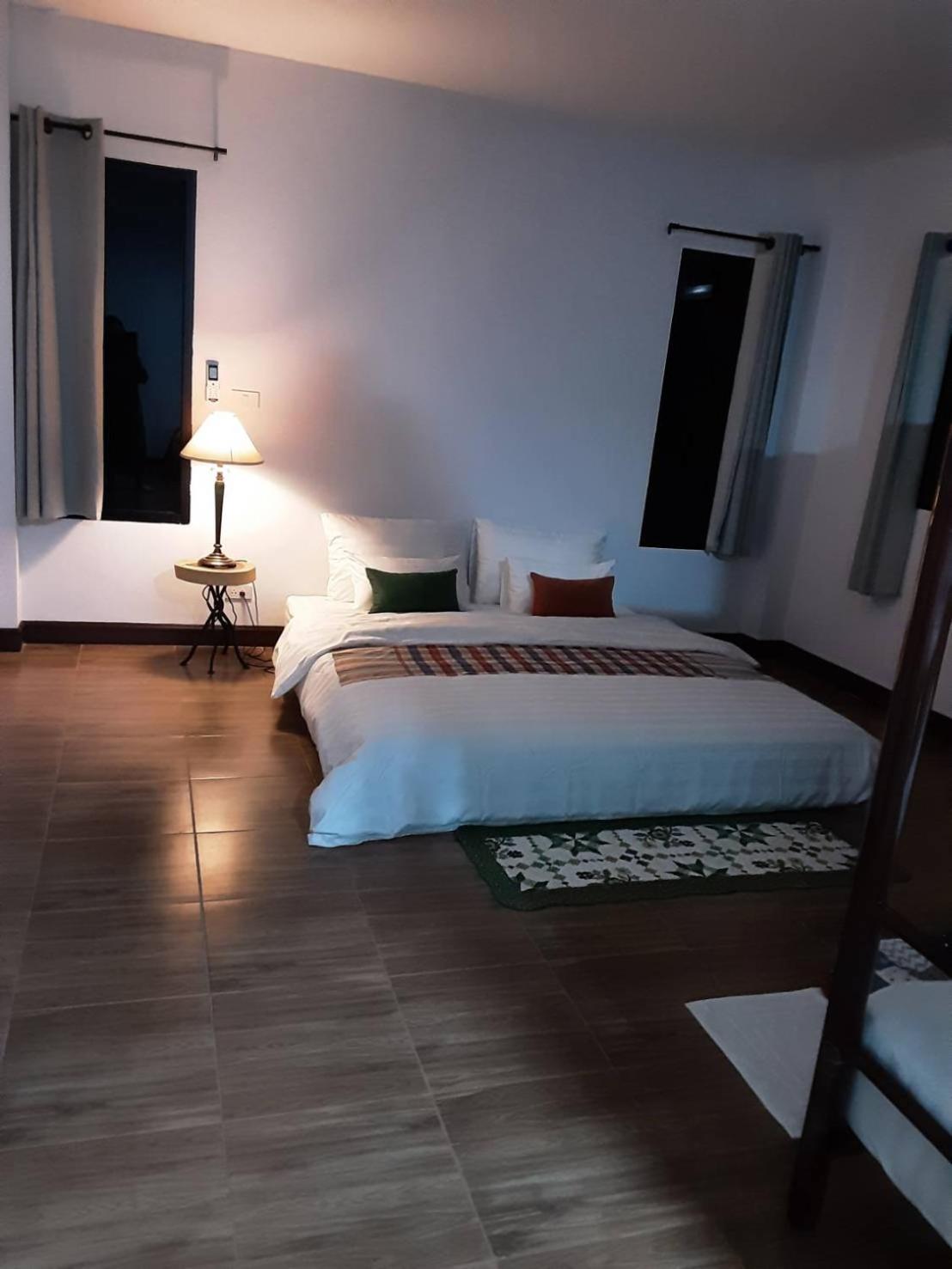 Quadruple Room with Bathroom - Photo 5