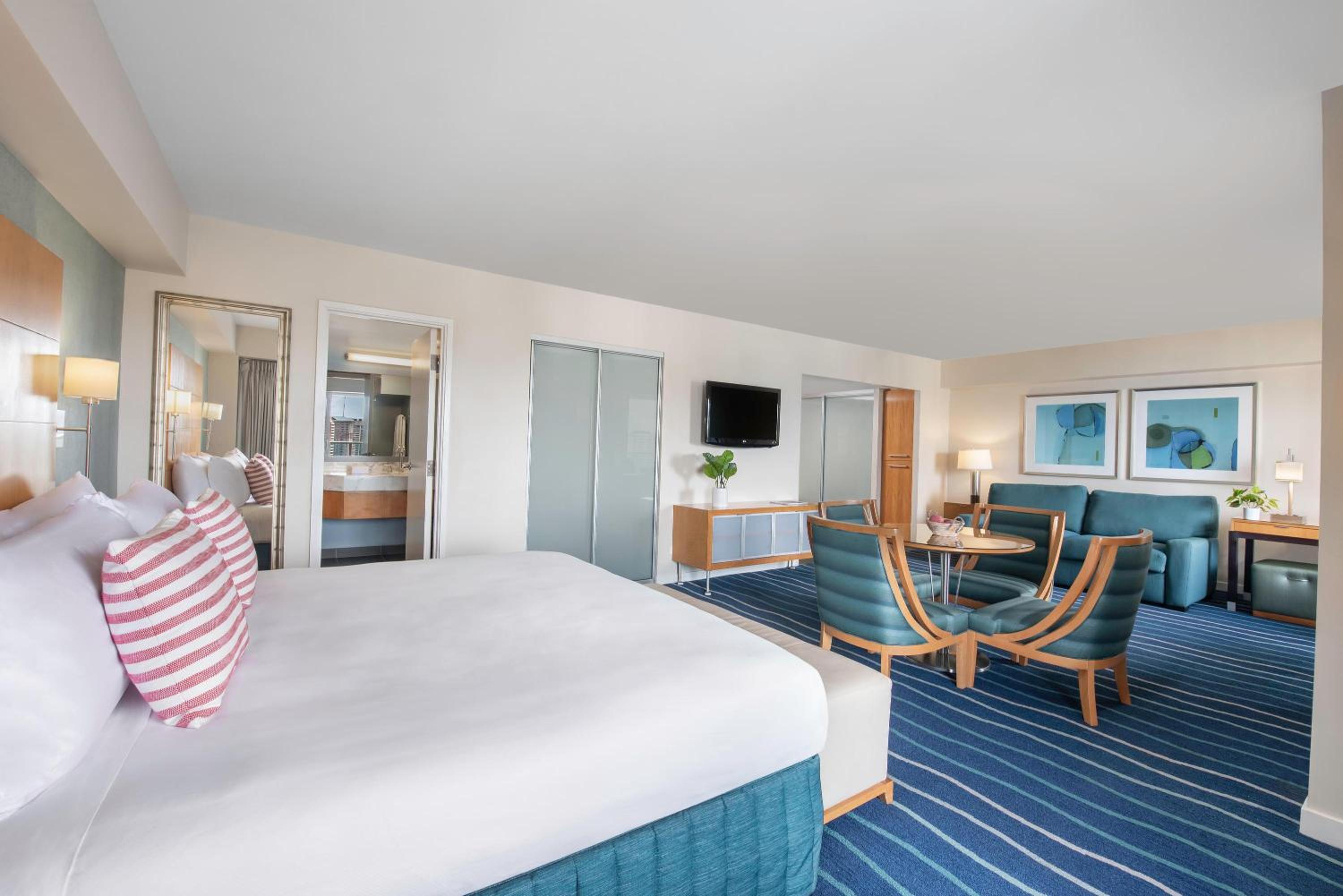 Ala Moana Honolulu by Mantra: Junior Suite - Resort Fee Included photo