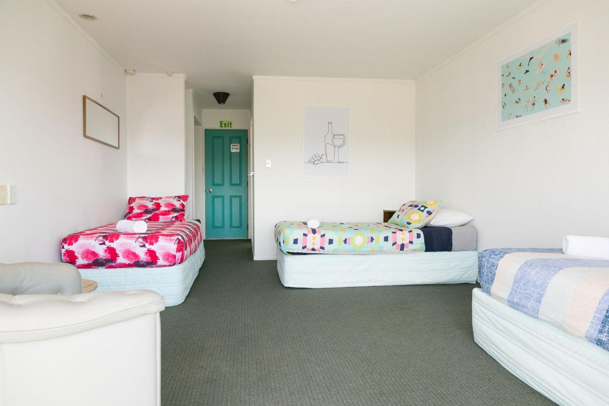 Triple Room with Bathroom photo 2
