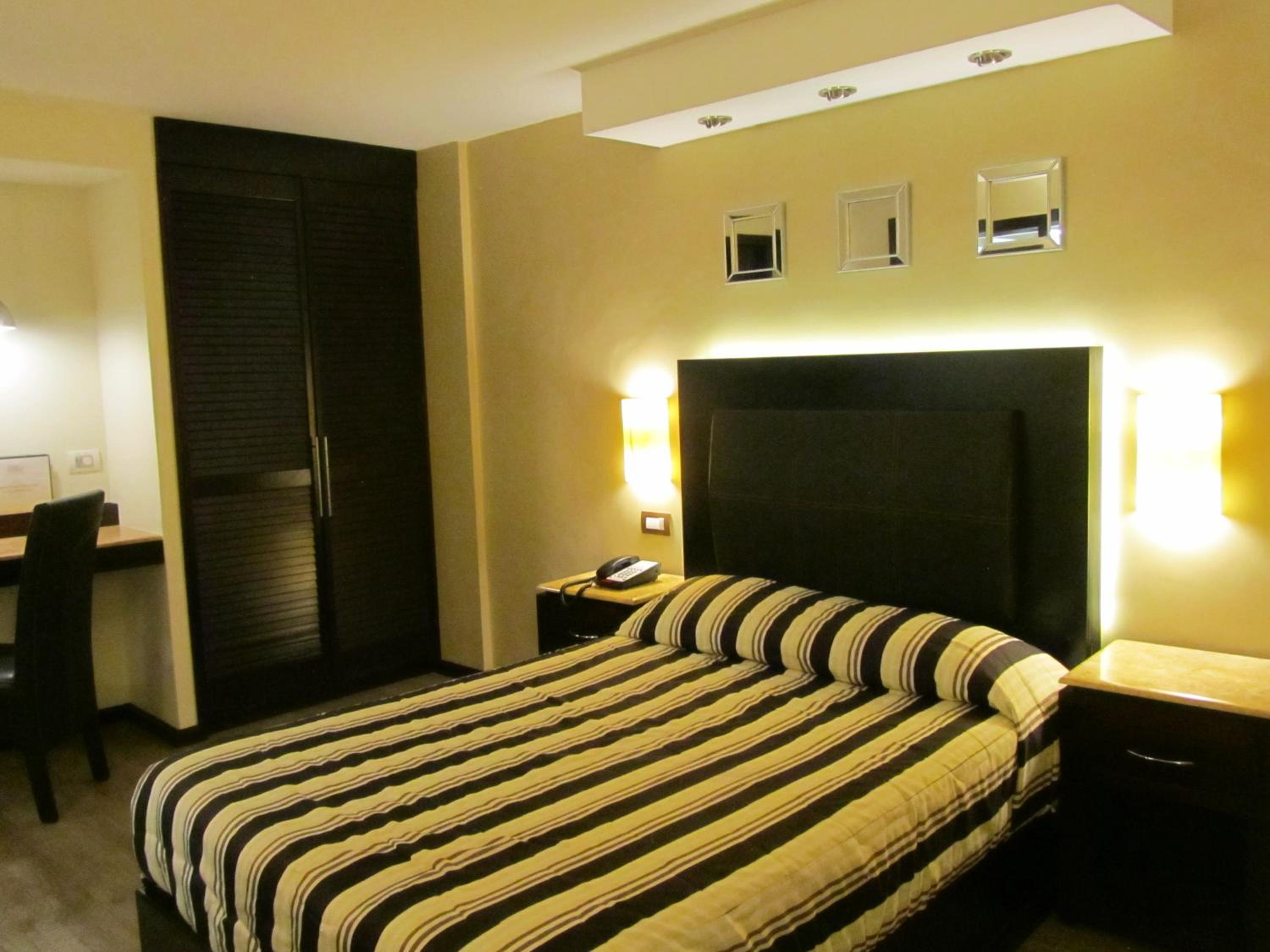 Double Room photo 3