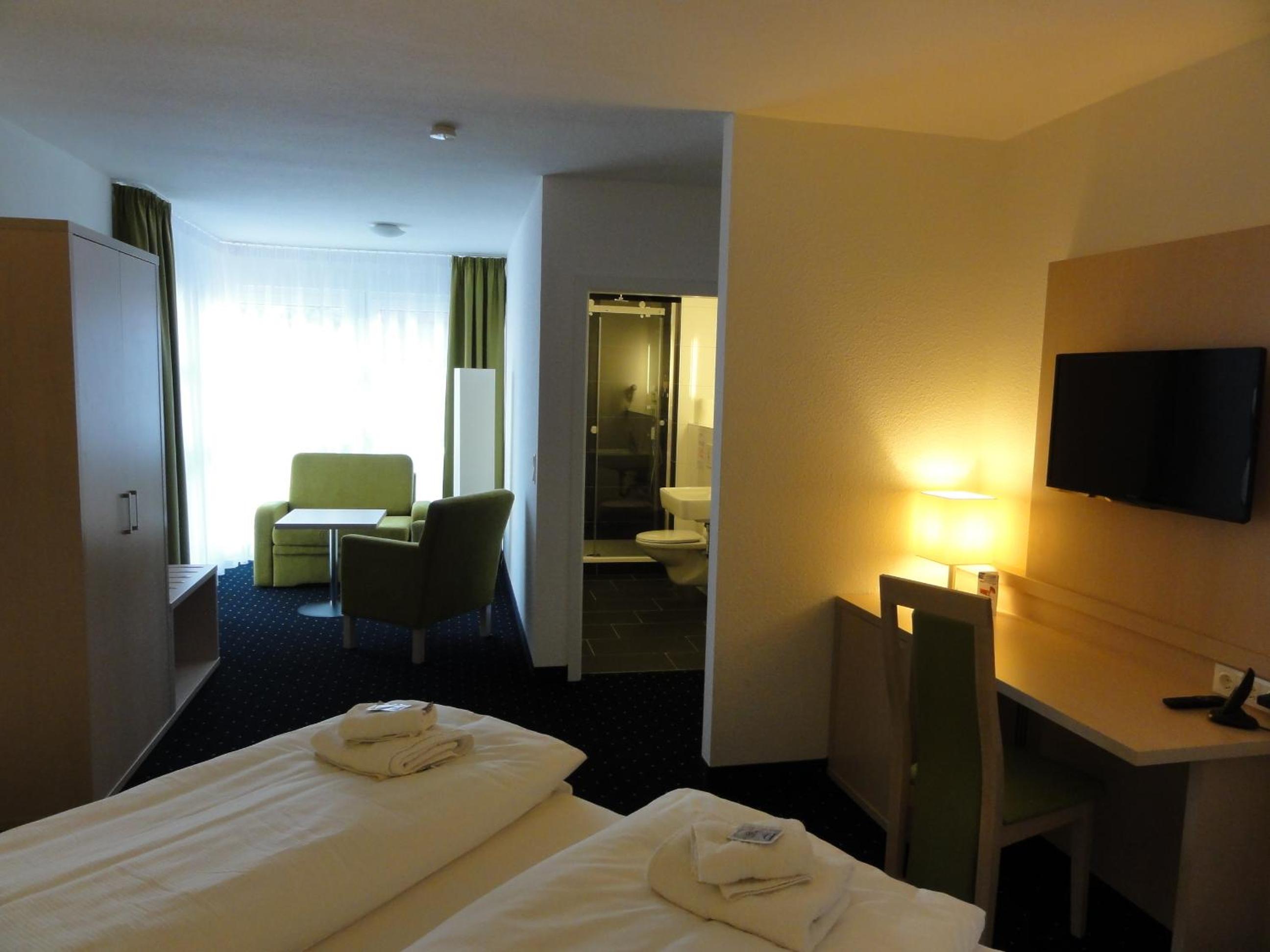 Double Room - Photo 15
