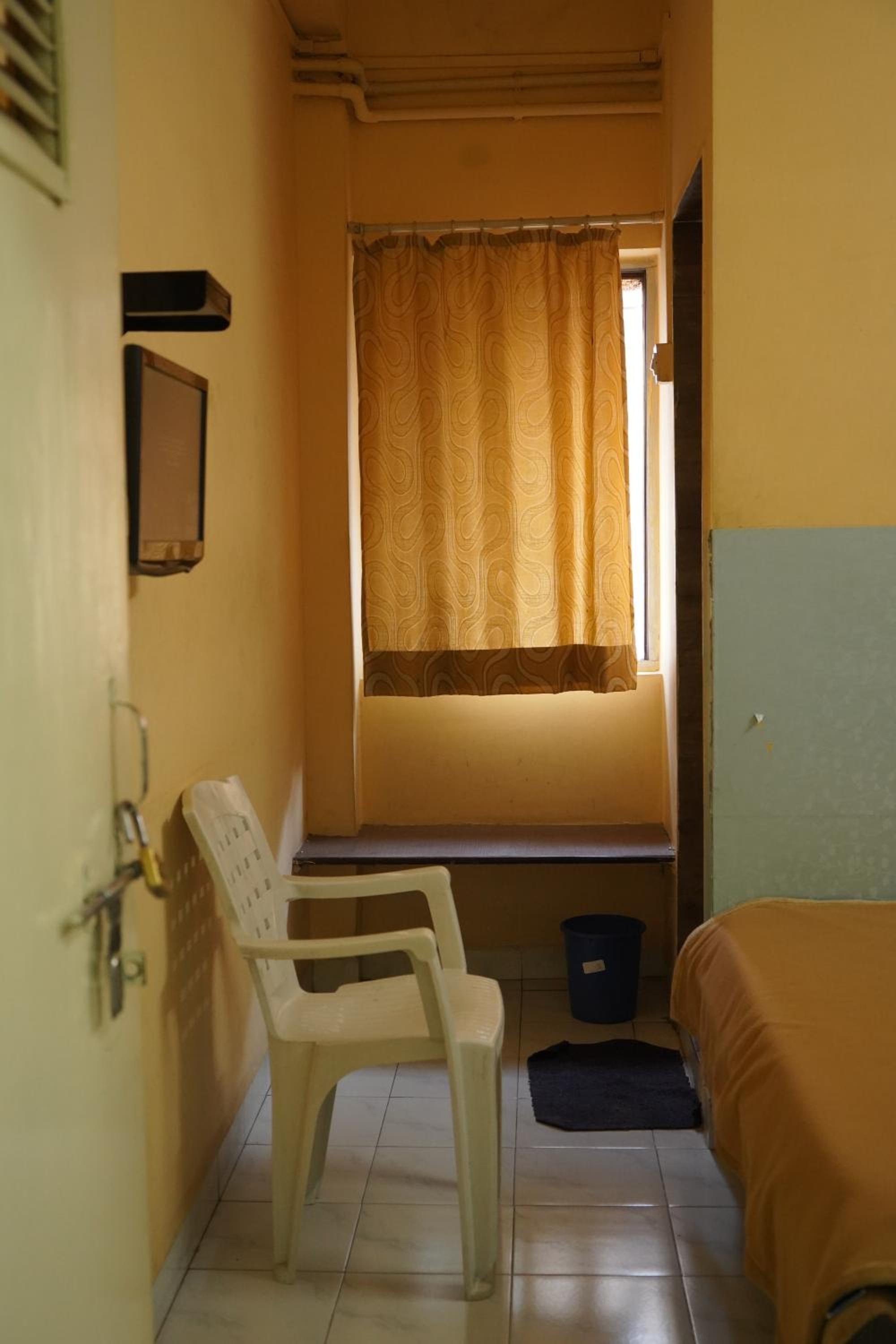 Budget Double Room photo 3