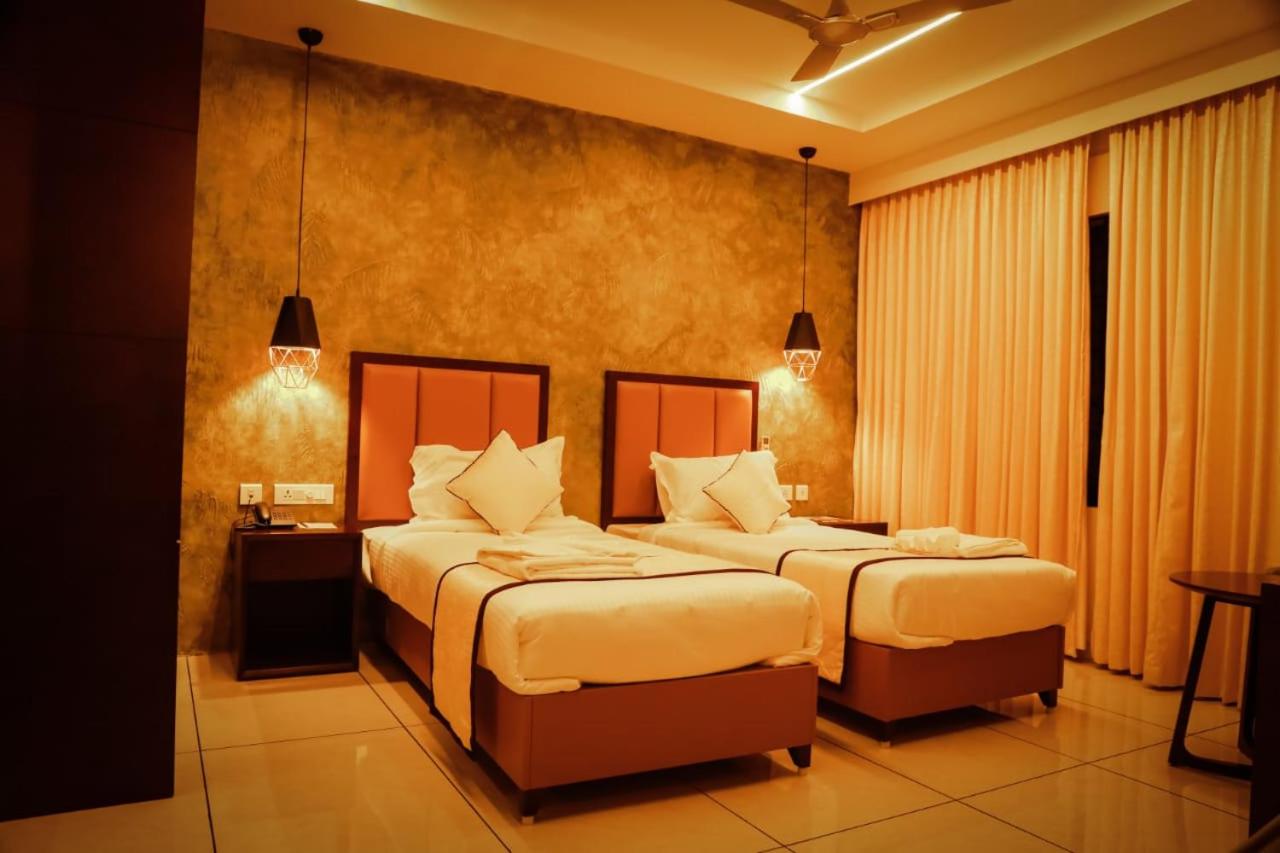 Deluxe Twin Room photo 3