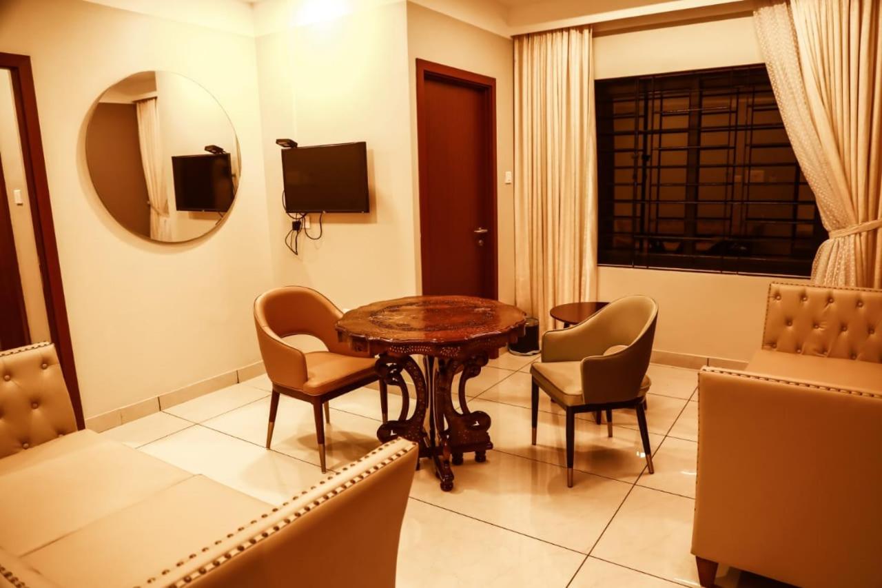 Executive Suite photo 1