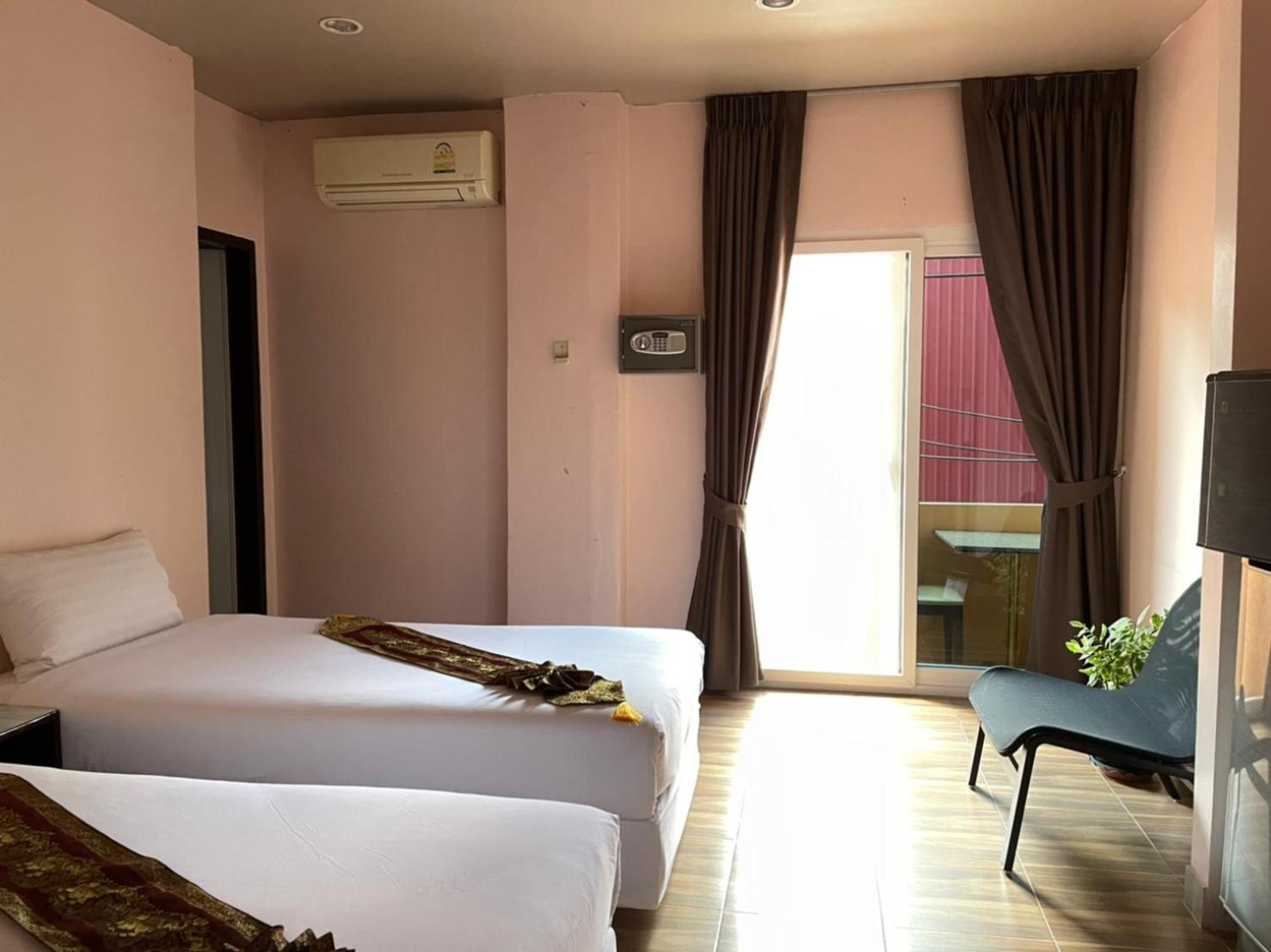 Economy Double Room - Photo 6
