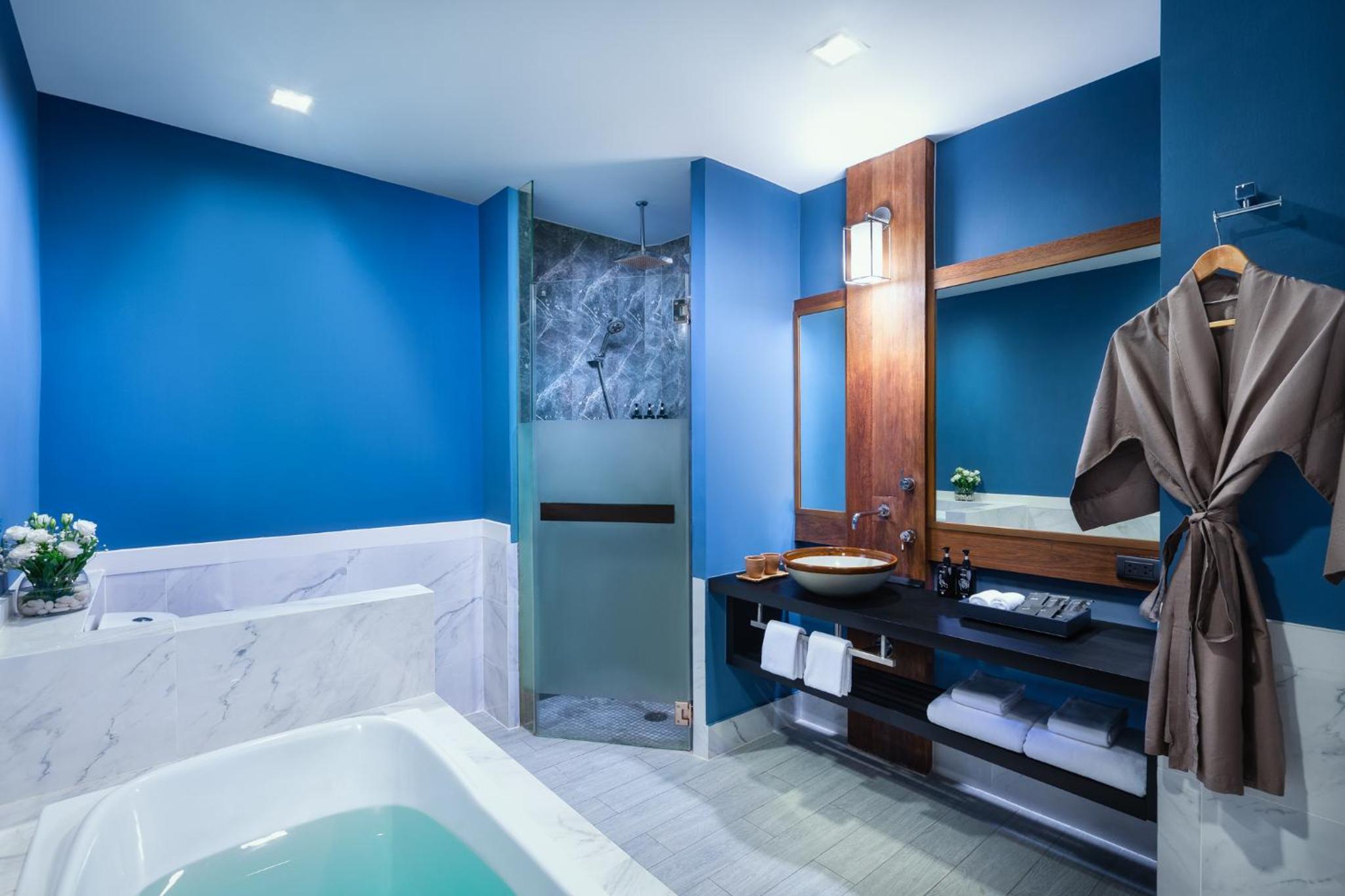 King Room with Sea View - Photo 2