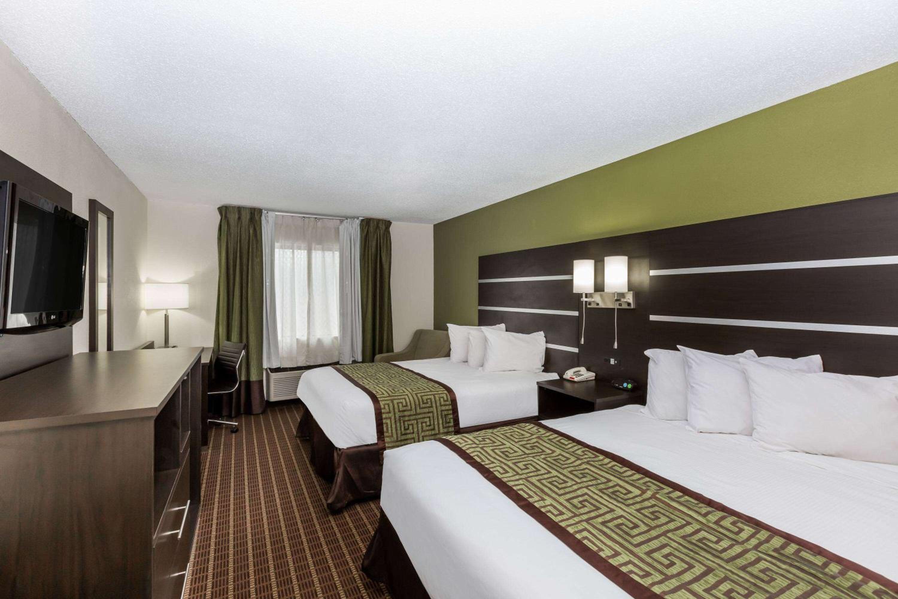 Queen Room with Two Queen Beds - Non-Smoking