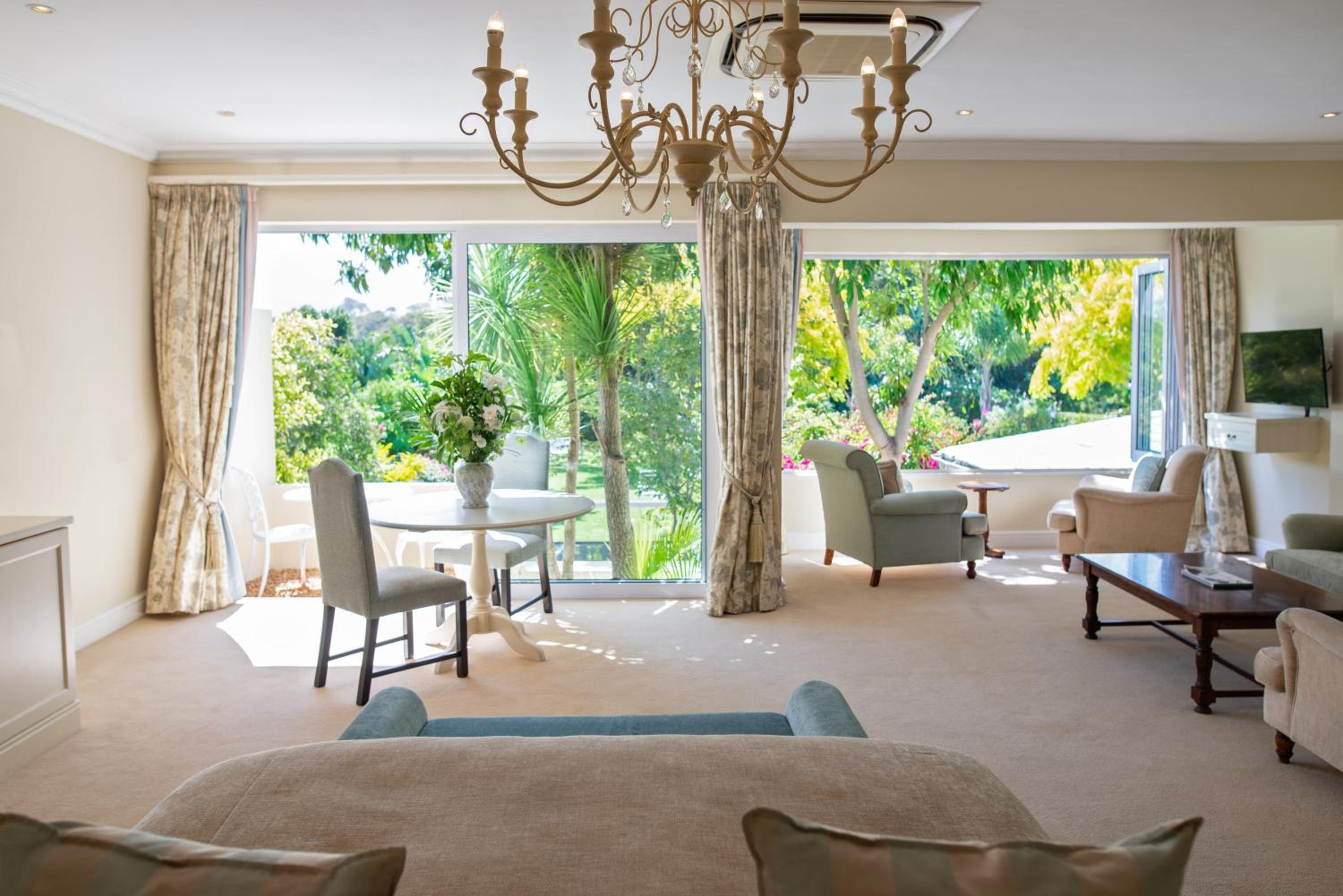 Premier Suite - Photo 1