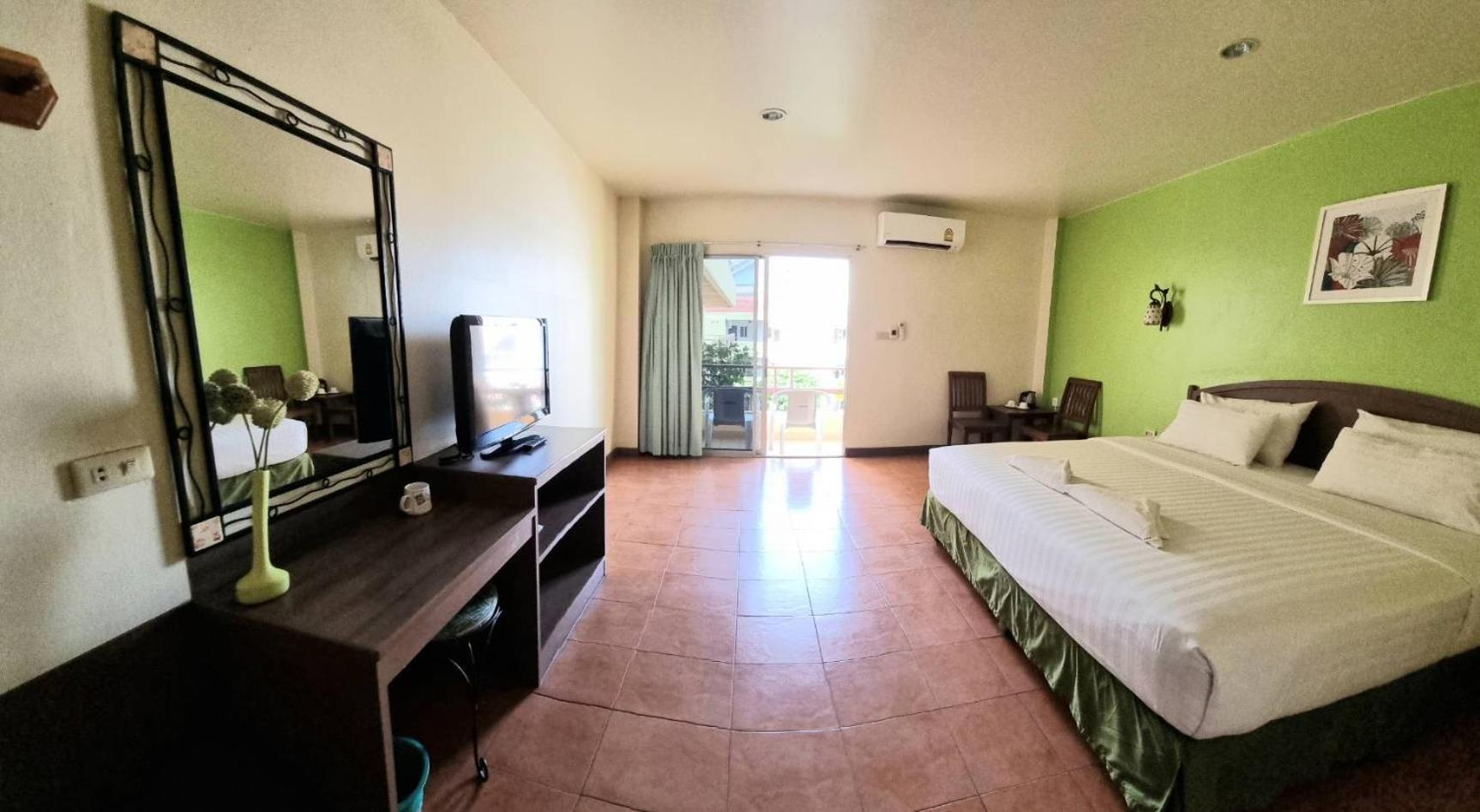 Double Room with Pool View - Photo 1