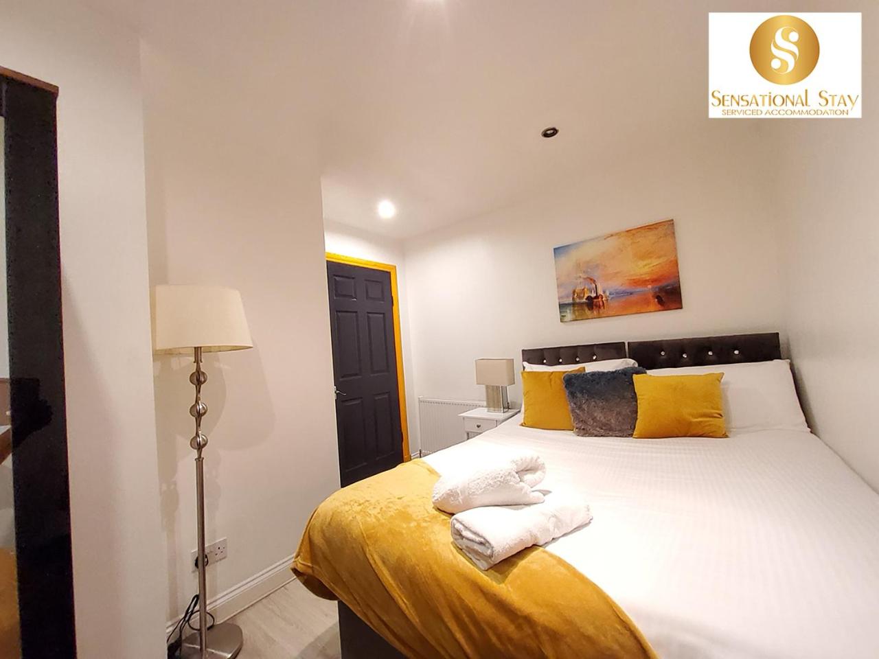 One-Bedroom Apartment - Photo 5