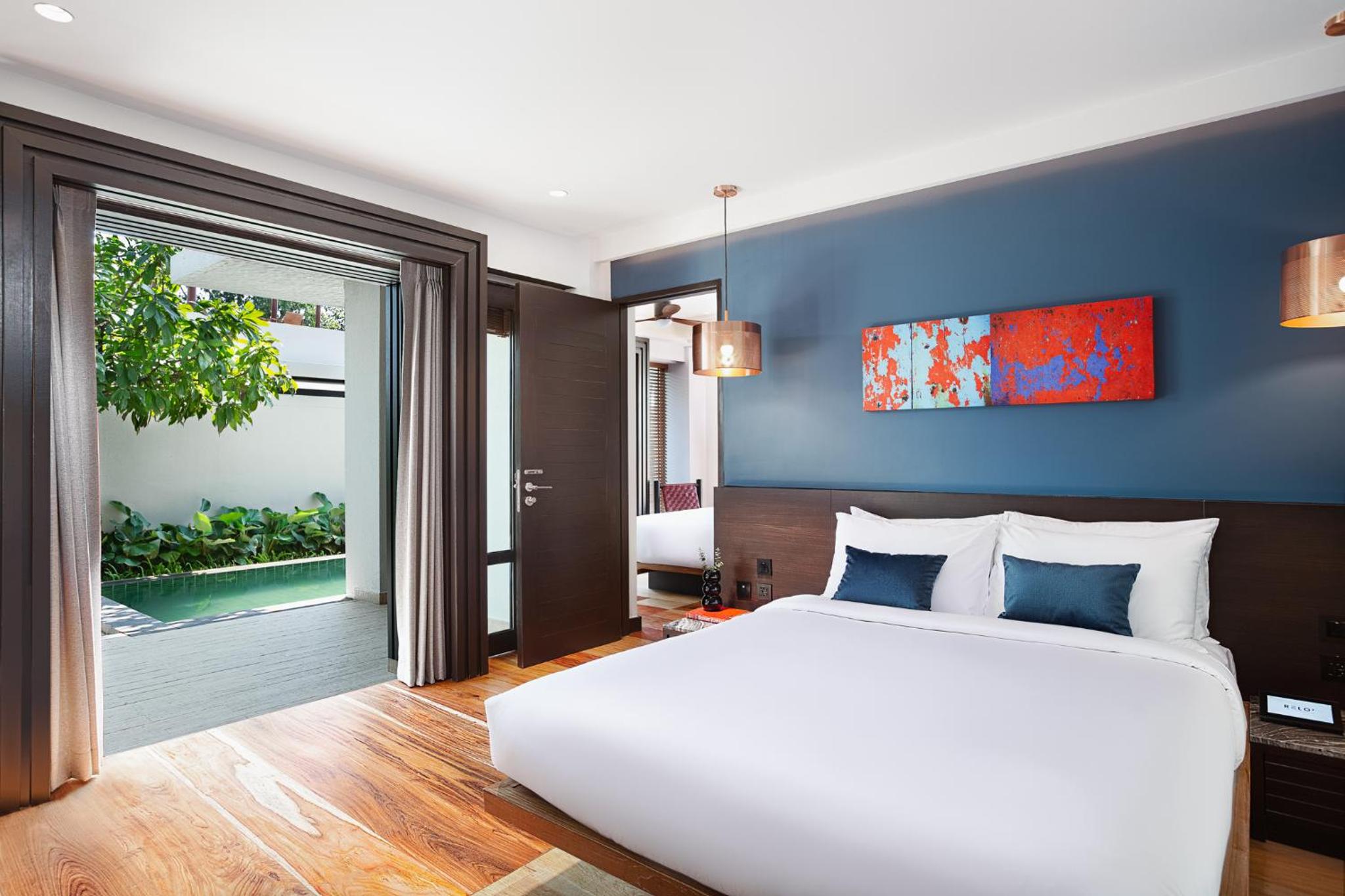 Pet Friendly Suite Villa - Private Pool - Photo 3