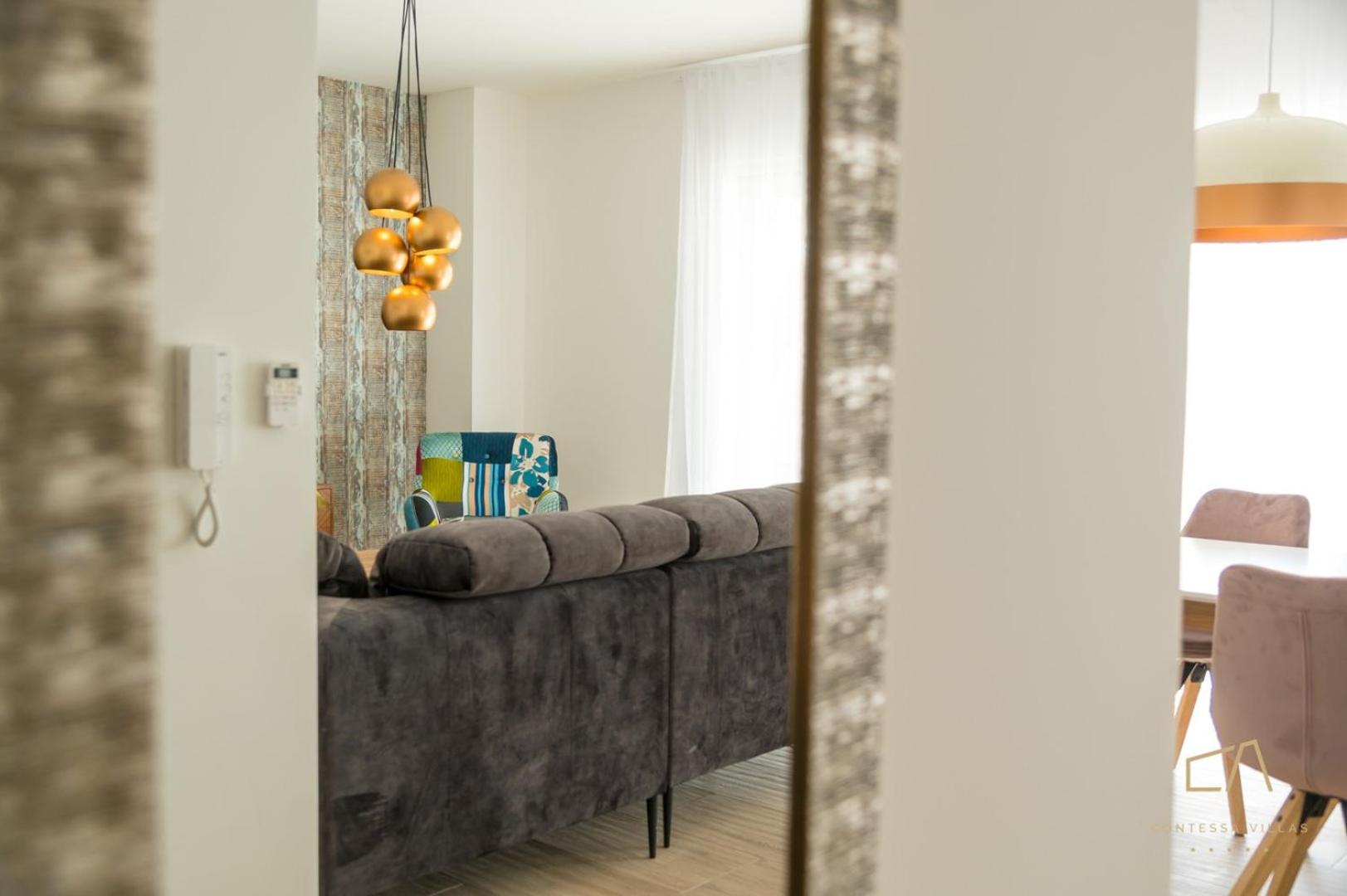 Apartment photo 1