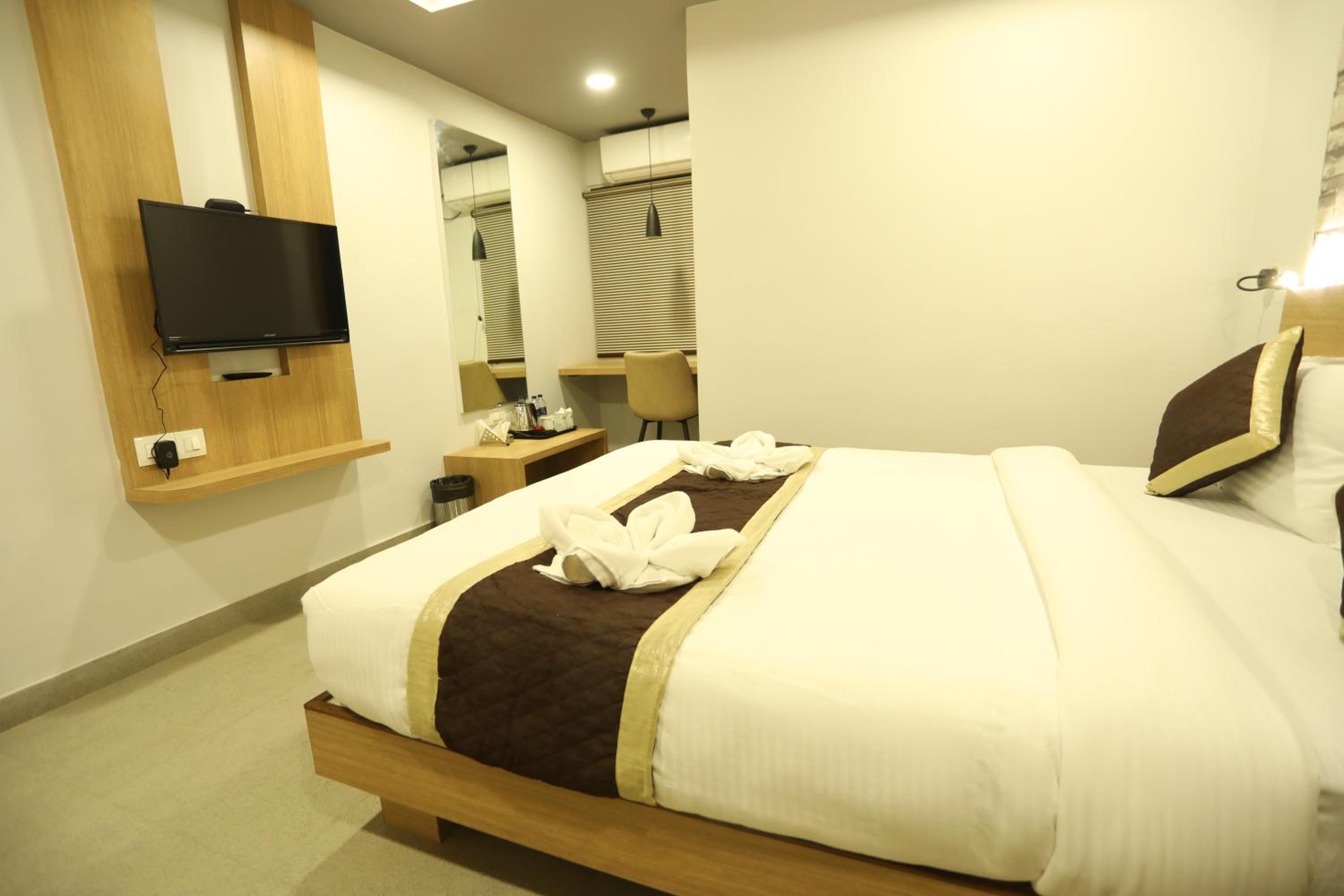 Double Room - Photo 5