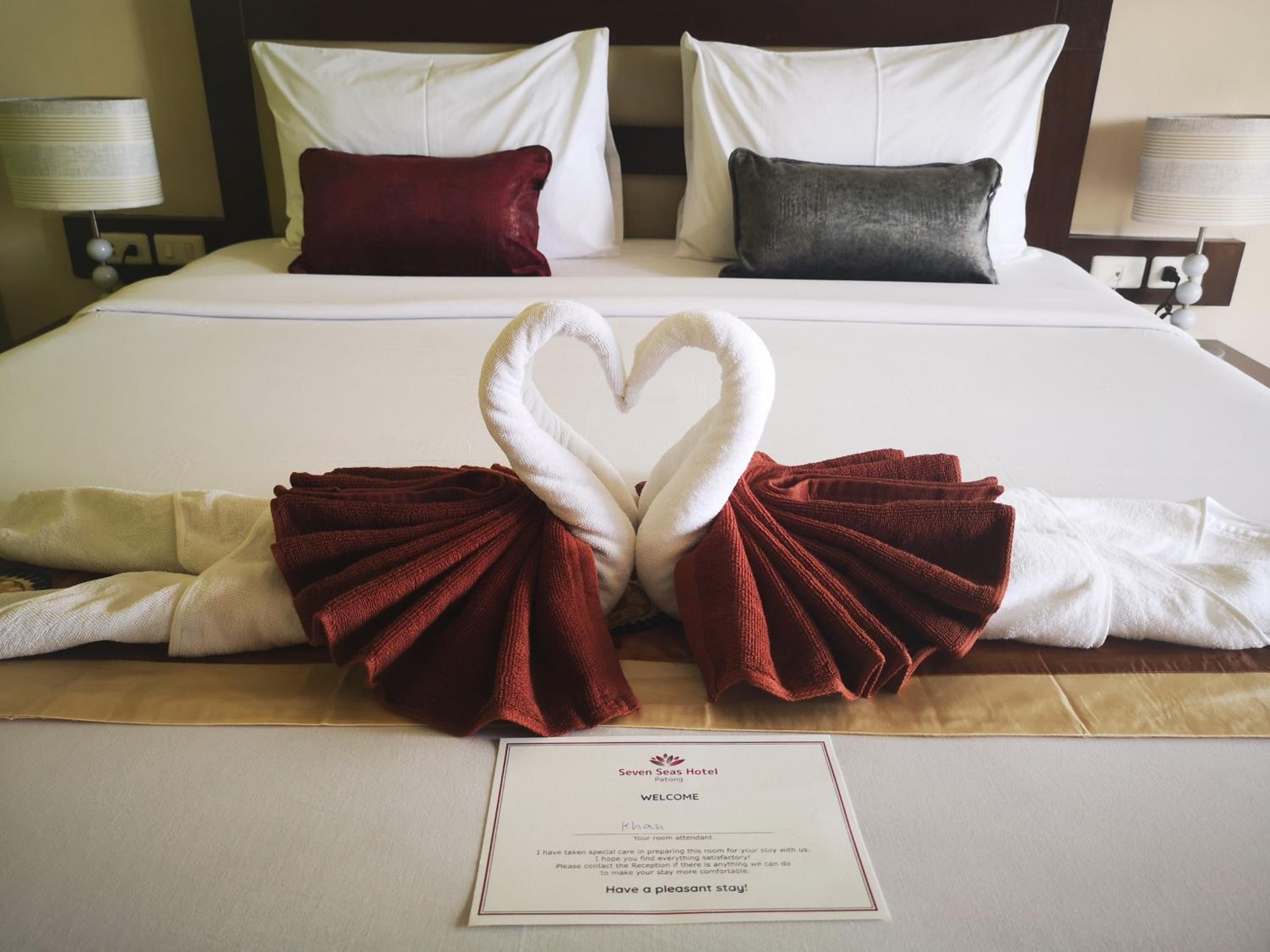 Deluxe Double Room with Pool Access - Photo 13