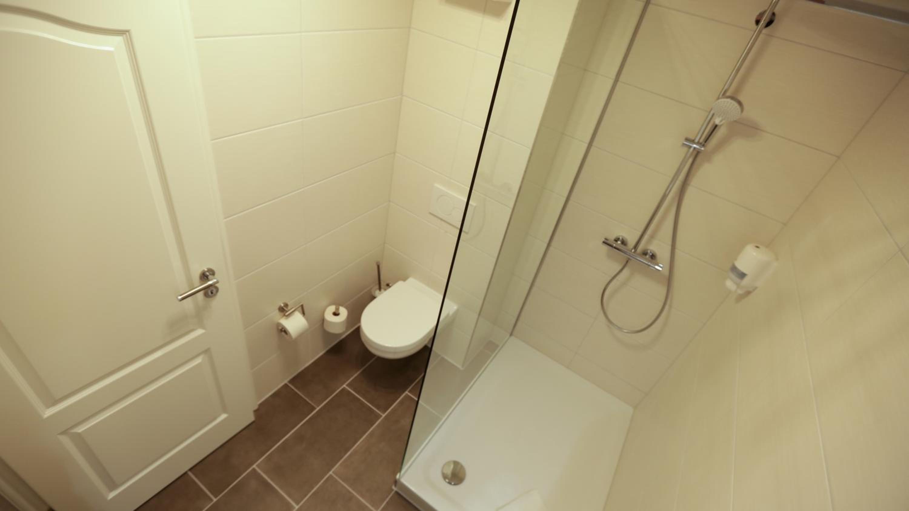 Double Room - Photo 10