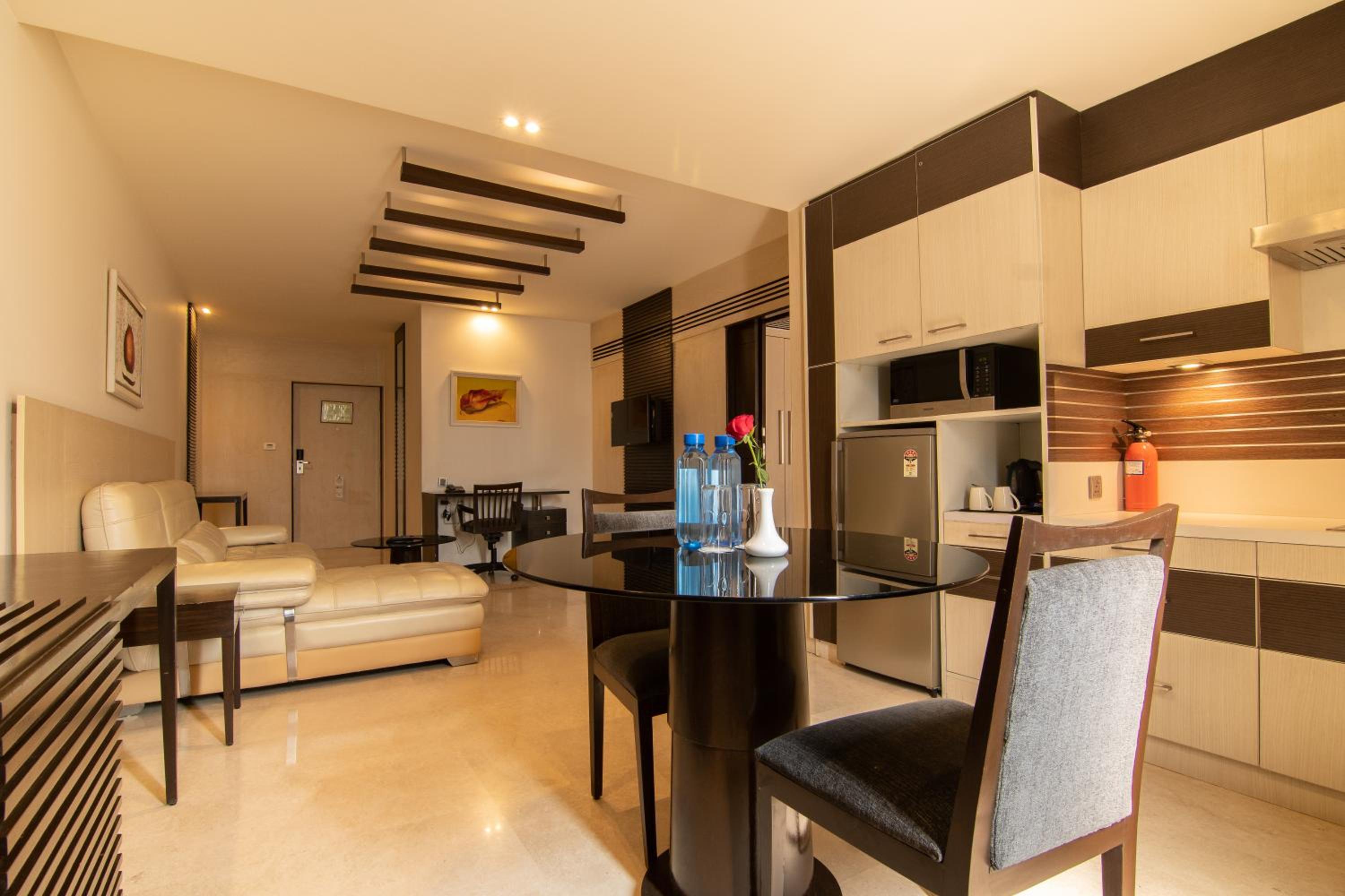 One-Bedroom Apartment With Kitchen photo 3