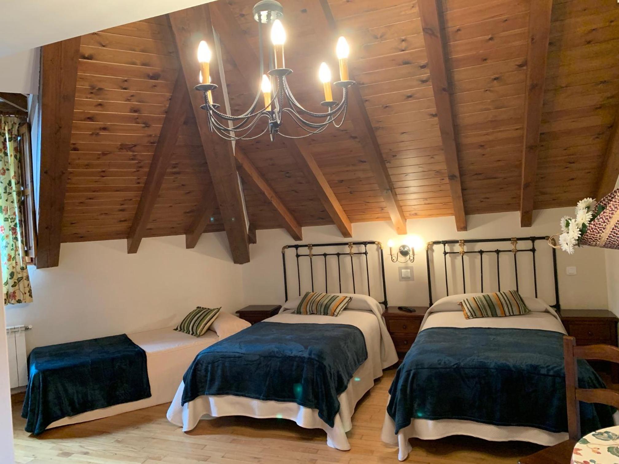 Habitación Doble con Cama Extra