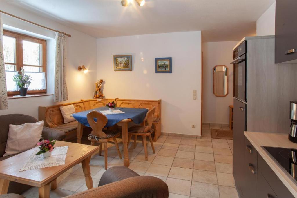 Apartment with Mountain View photo 3