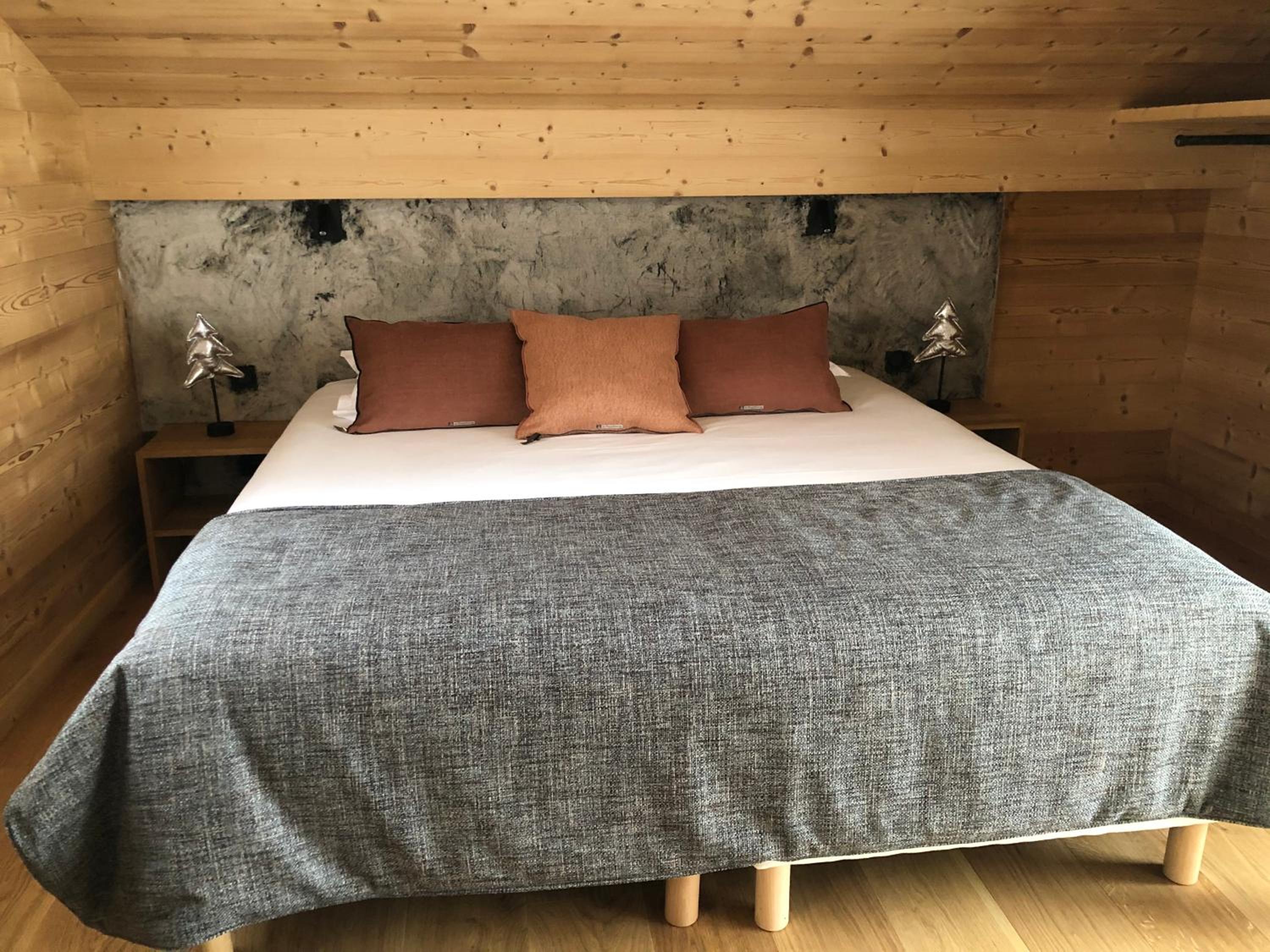 Two-Bedroom Chalet - Photo 4