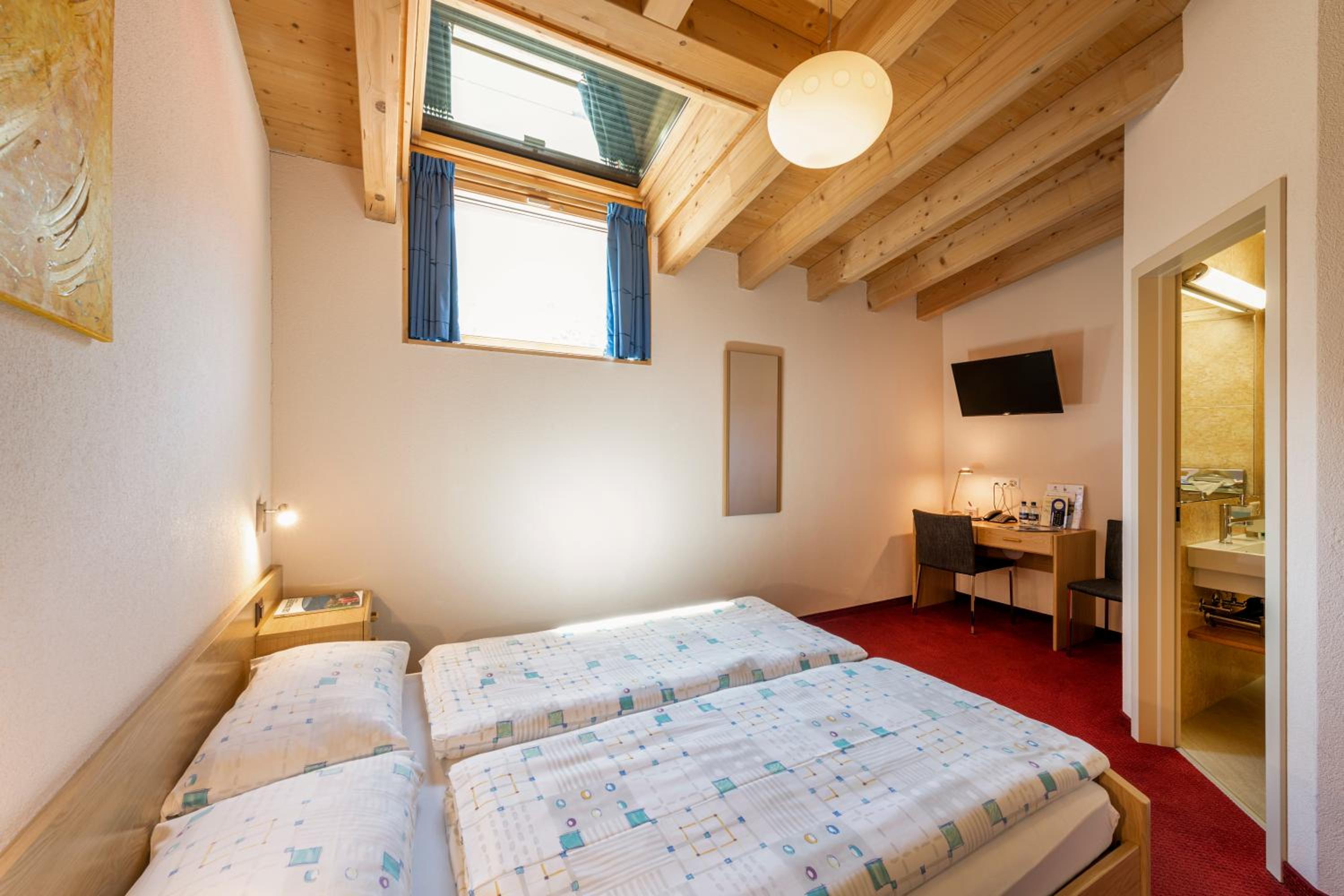 Attic Double Room - Photo 3