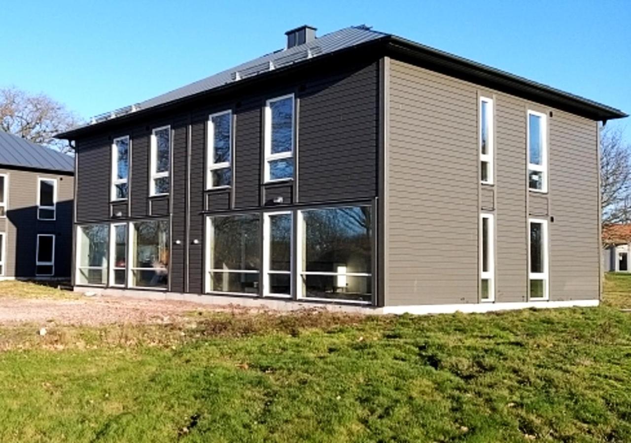 Four-Bedroom Apartment - Photo 12