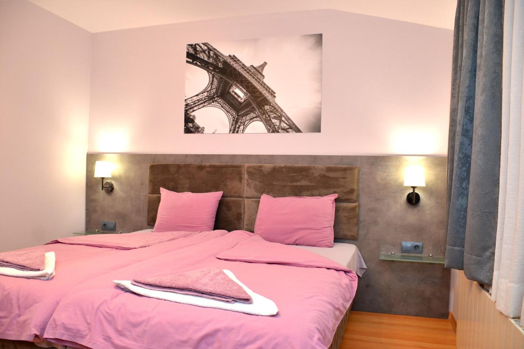 Twin Room with Bathroom